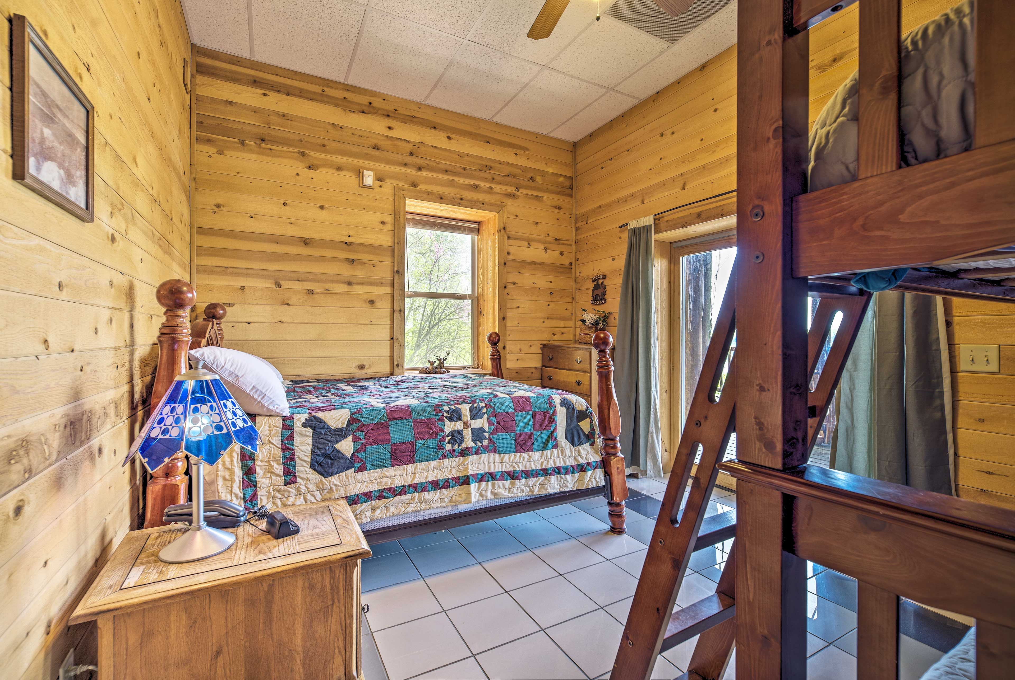 Bedroom 2 | Queen Bed | Twin Bunk Bed