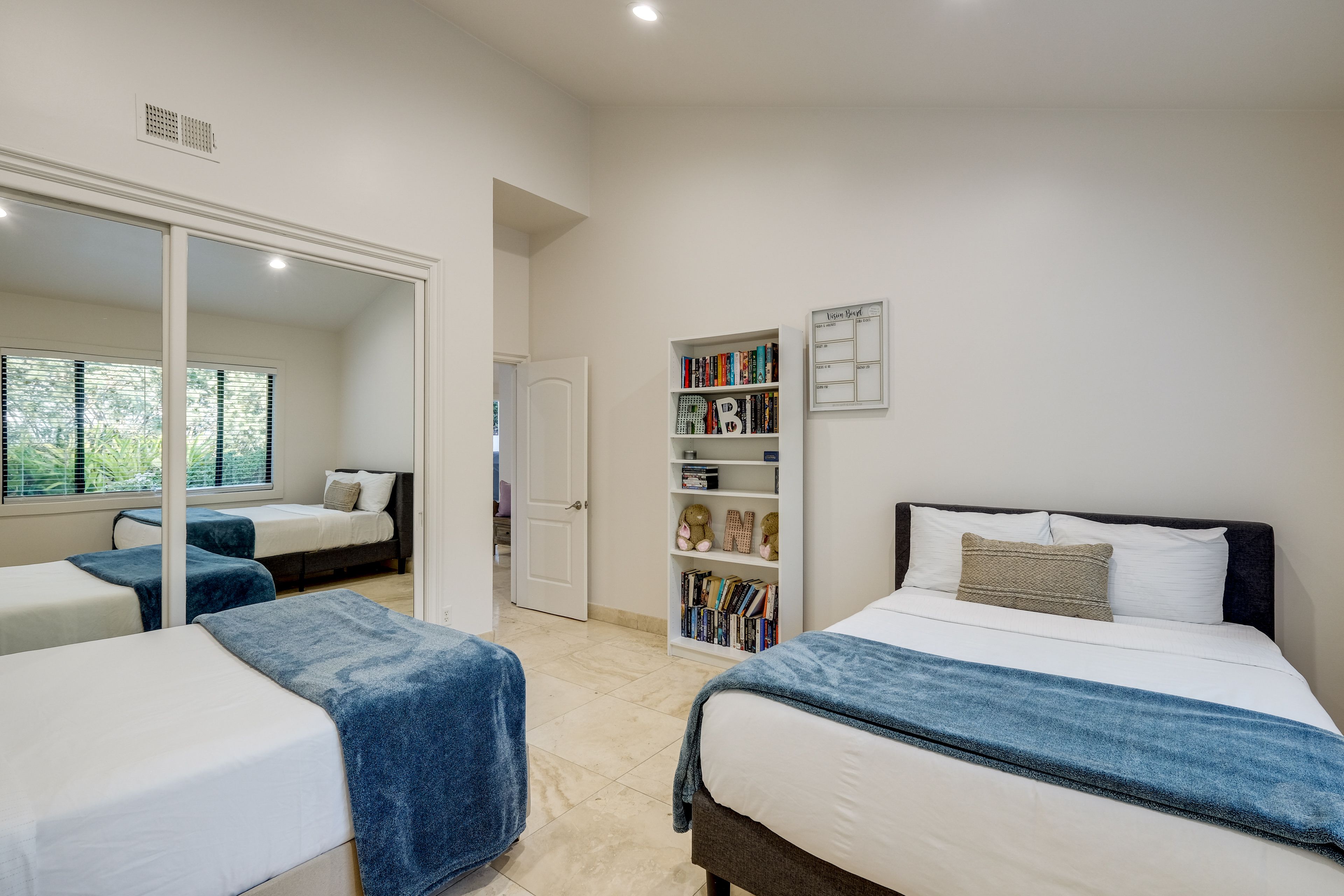 Bedroom 3 | 2 Full Beds