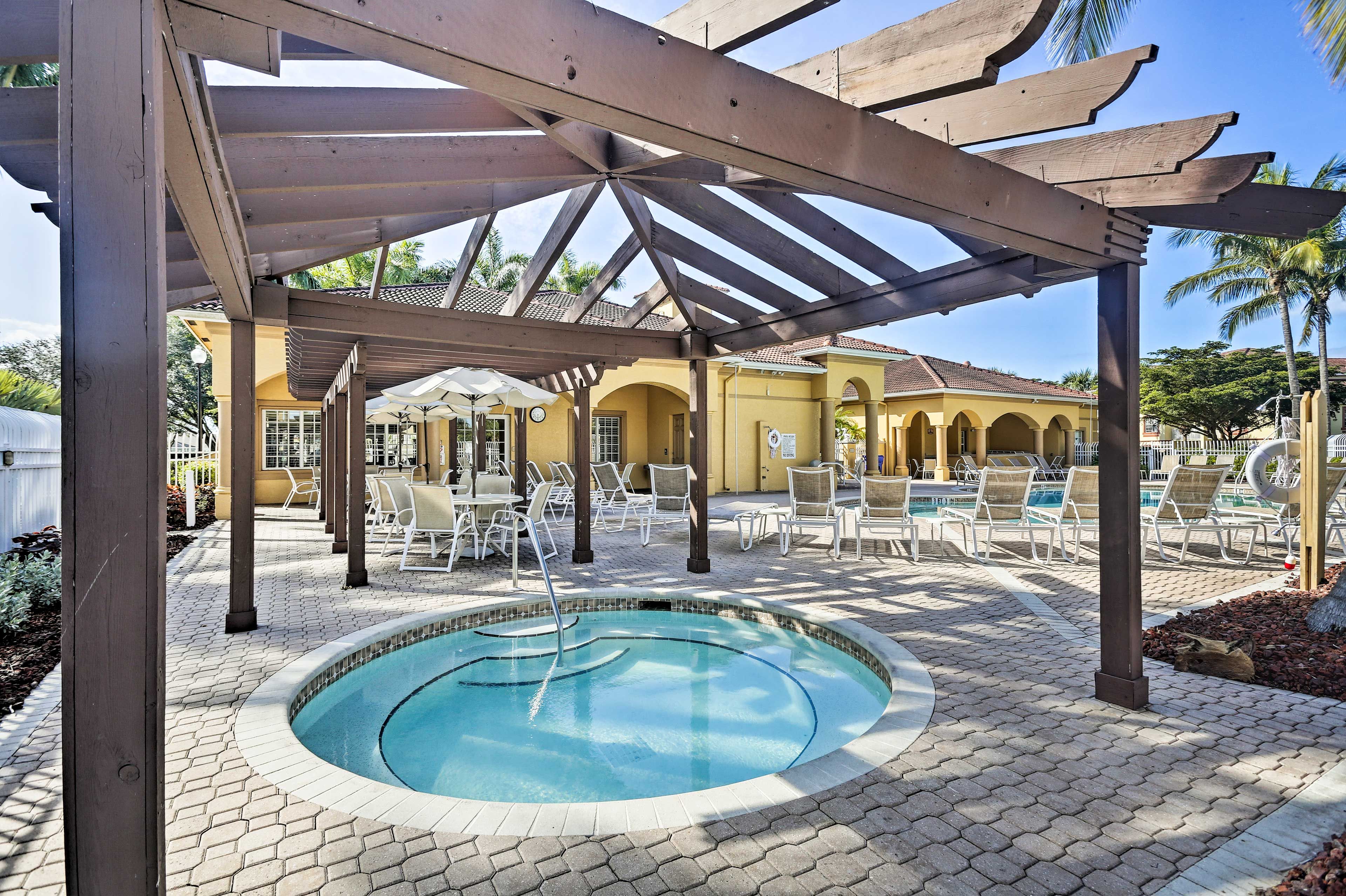 Explore Fort Myers from this vacation rental condo with resort amenities!
