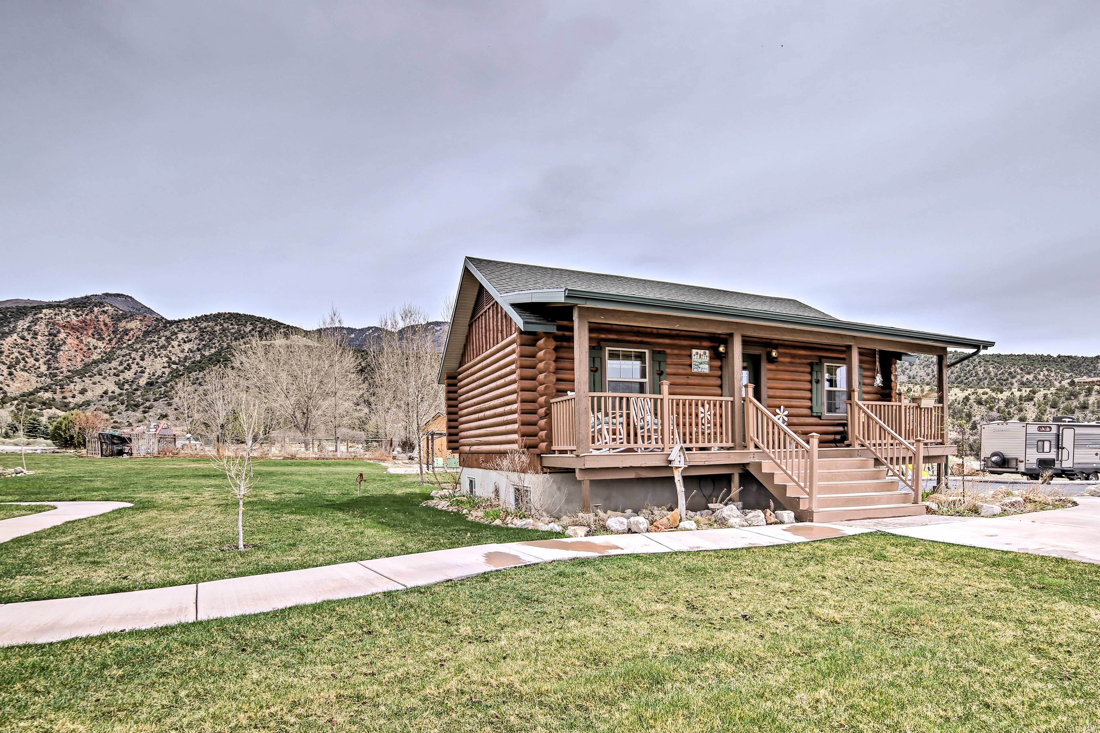 Be sure to step into the large backyard and soak in the idyllic landscape.