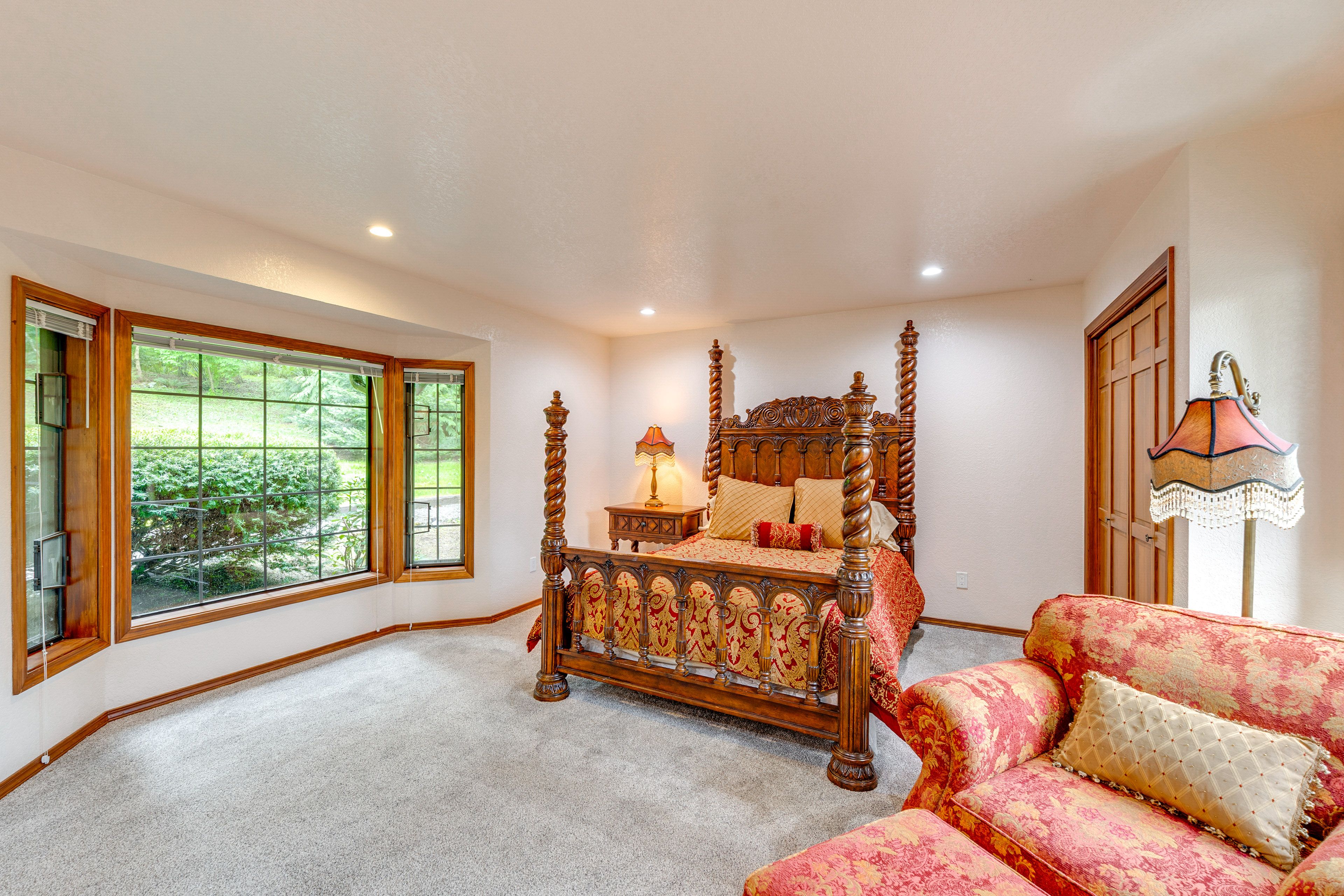Bedroom 2 | Queen Bed