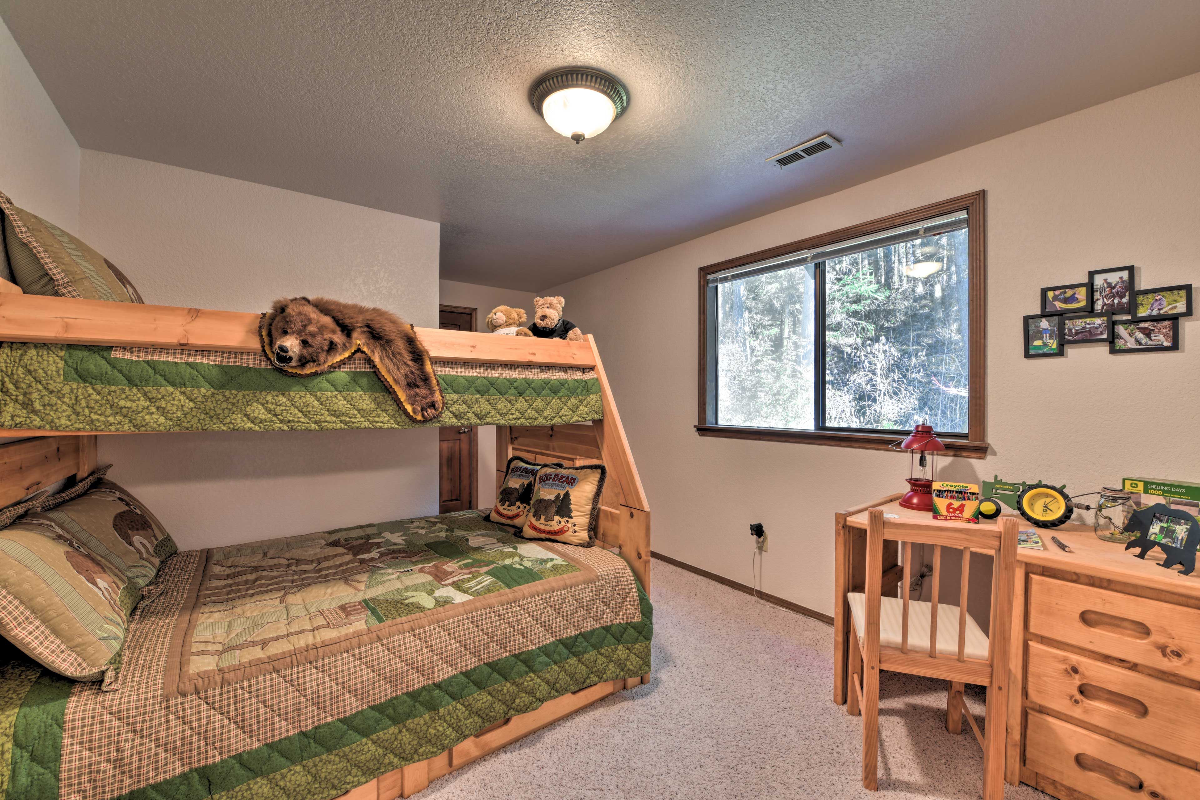 Bedroom 4 | 2 Twin Beds