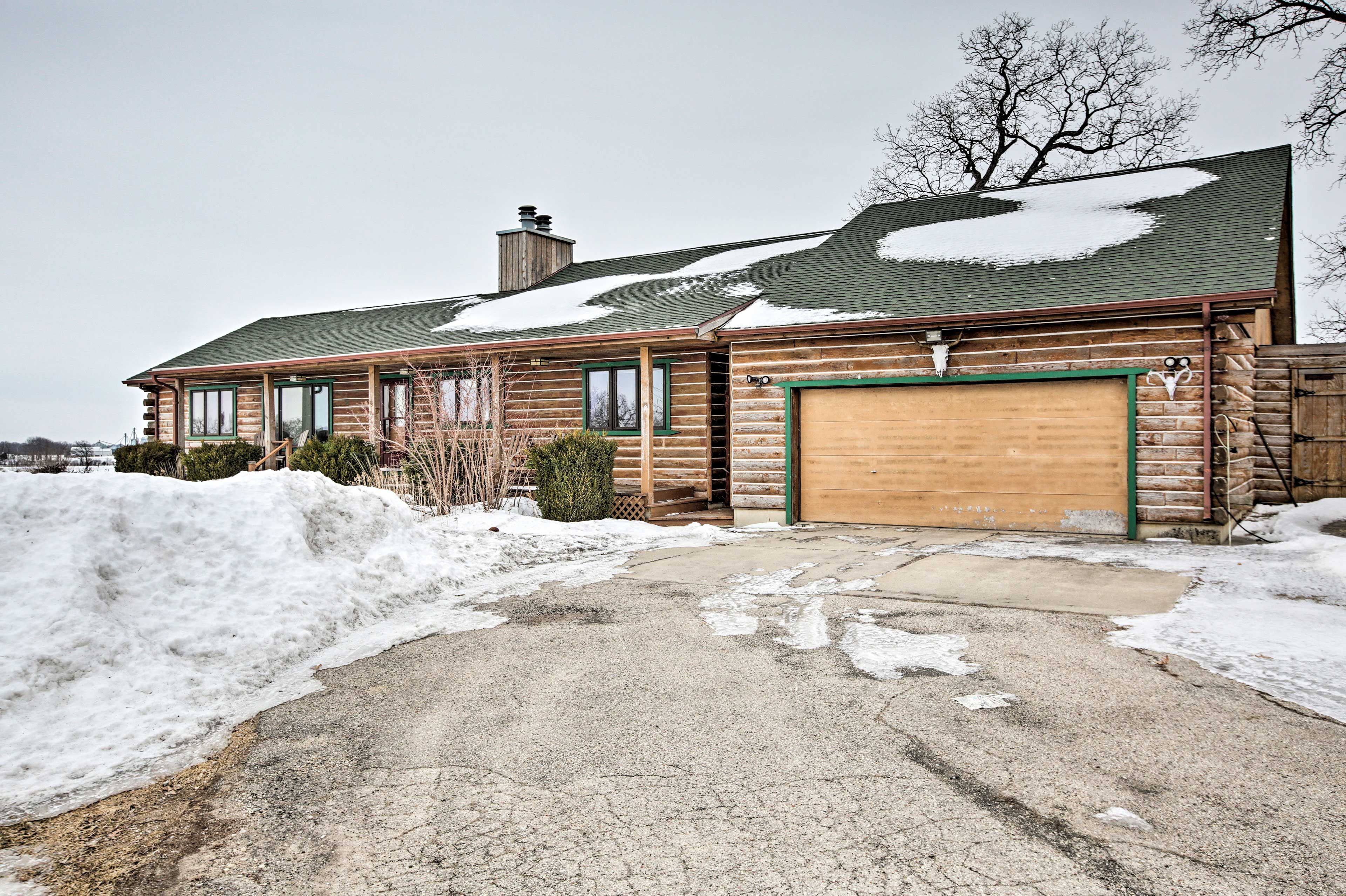Garage Parking | 2 Vehicles