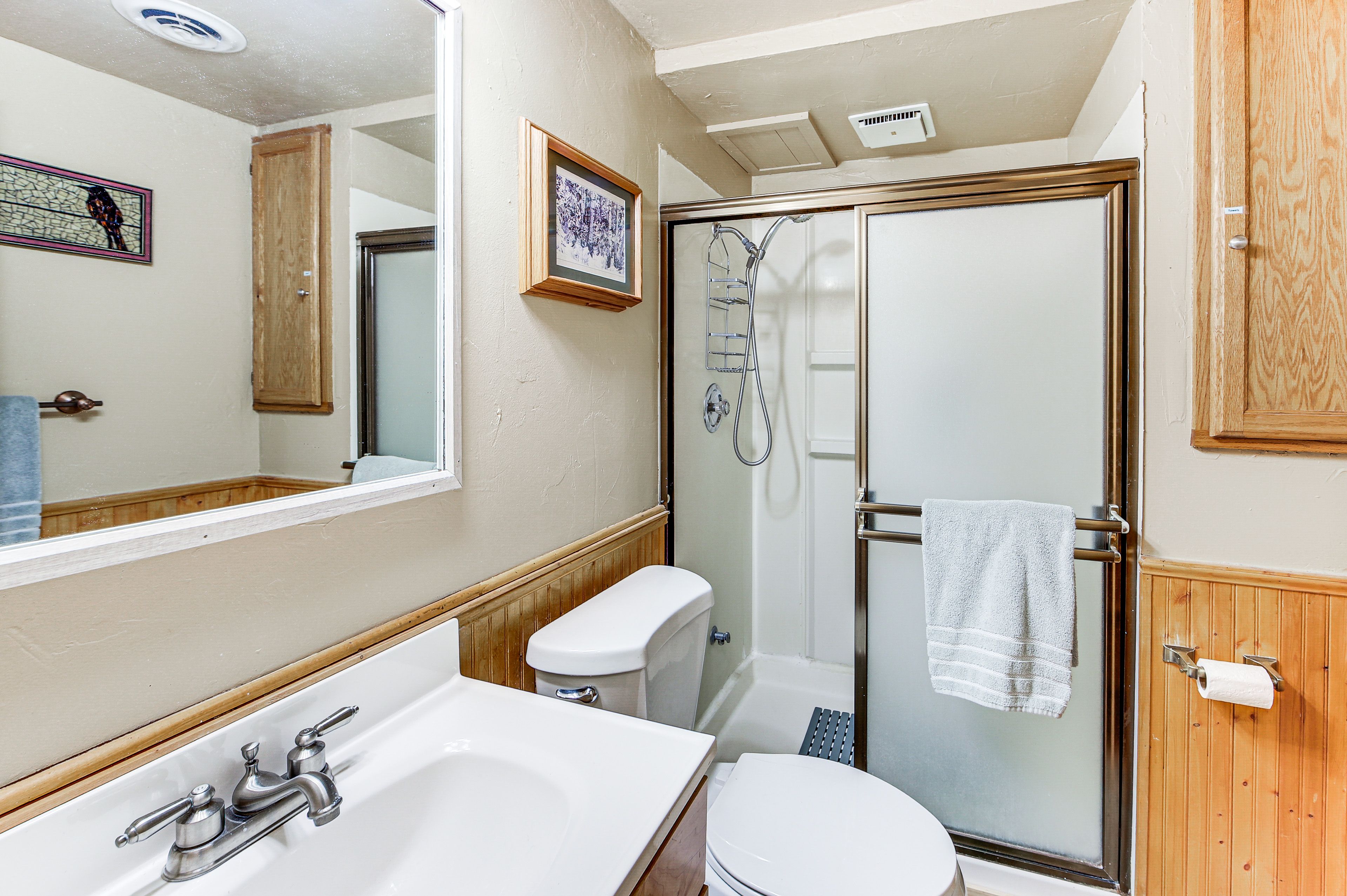 Full Bathroom