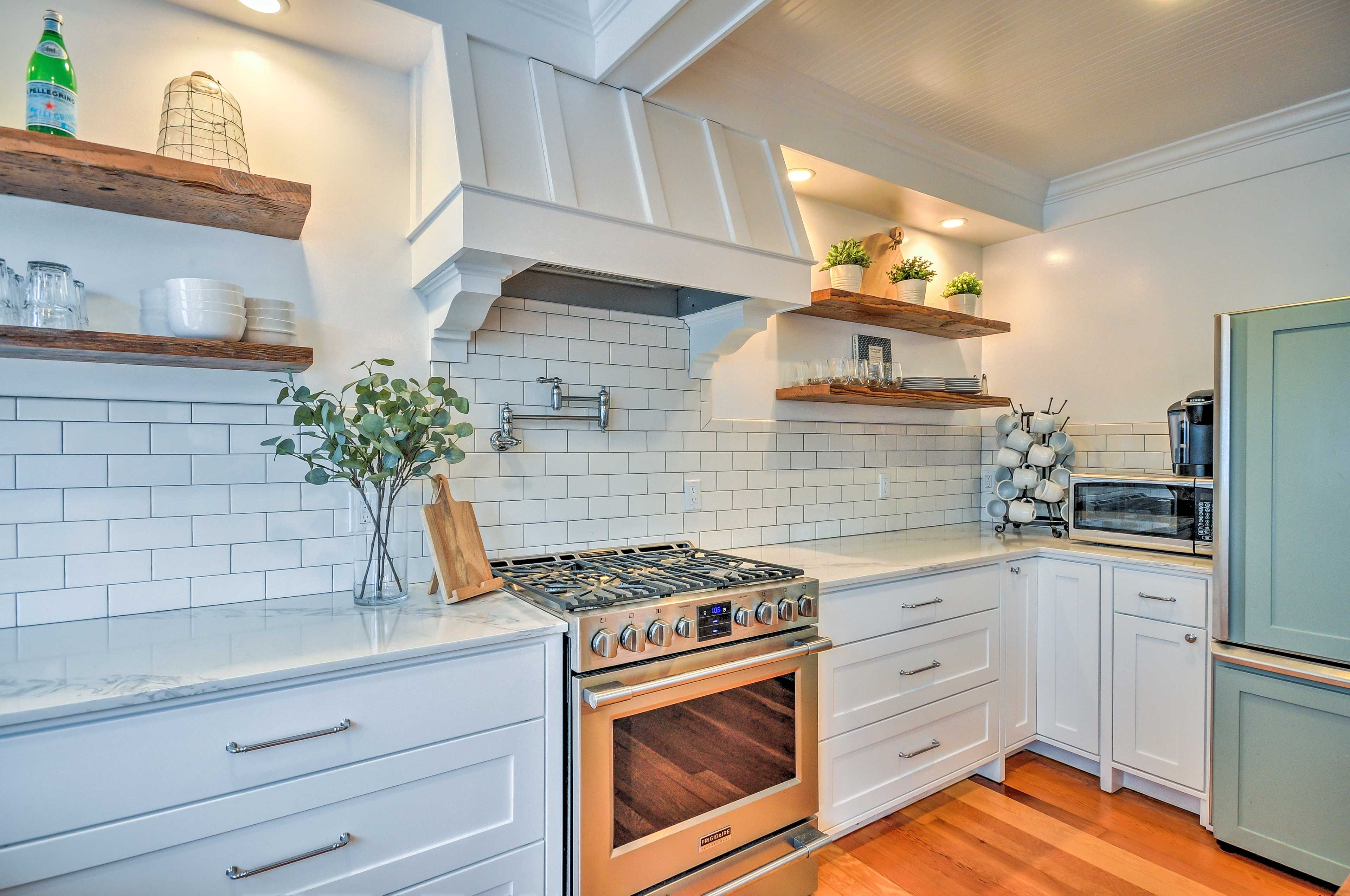 All of the counter space makes meal prep a breeze!