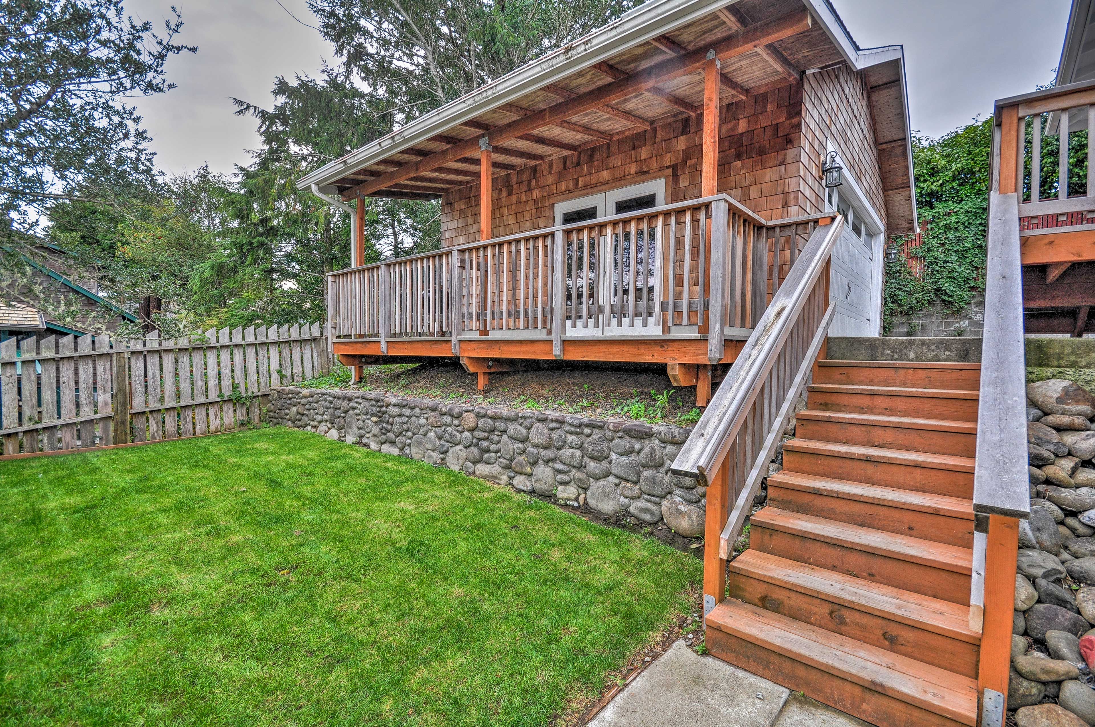 Host family cookouts as you enjoy the peaceful surroundings.