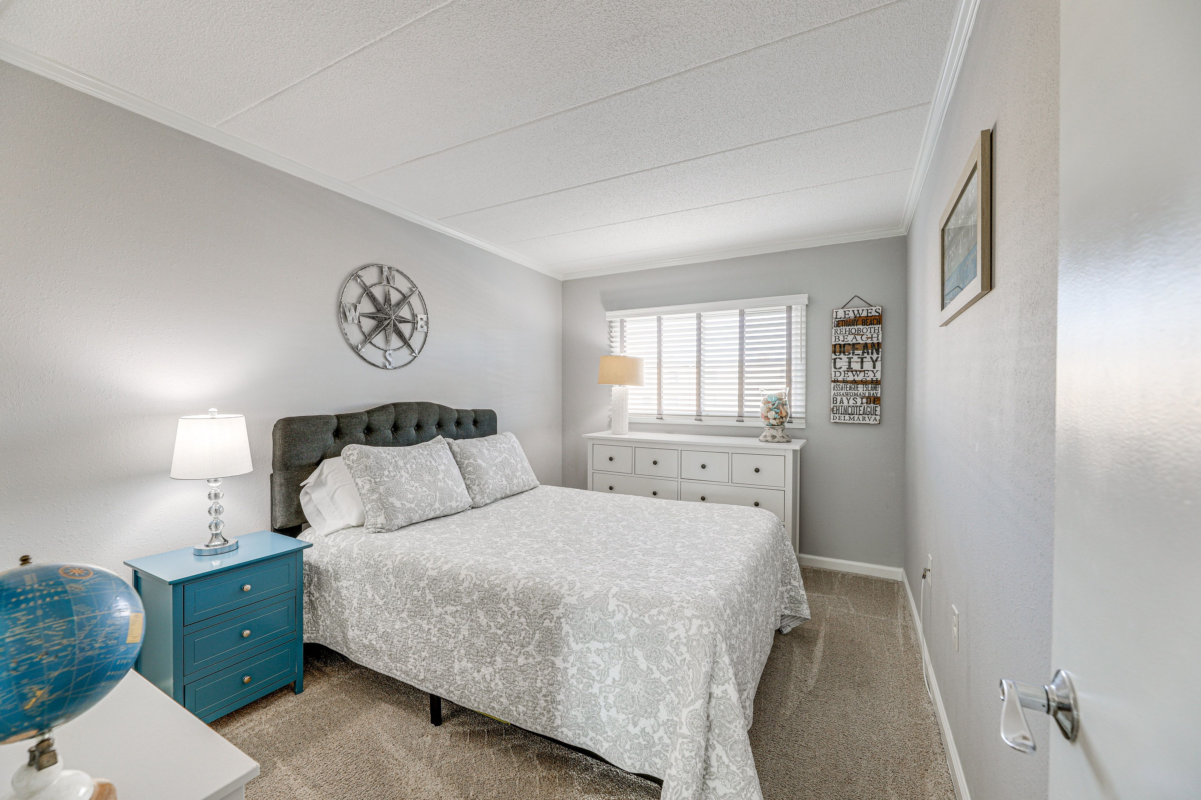 Bedroom 2 | Queen Bed