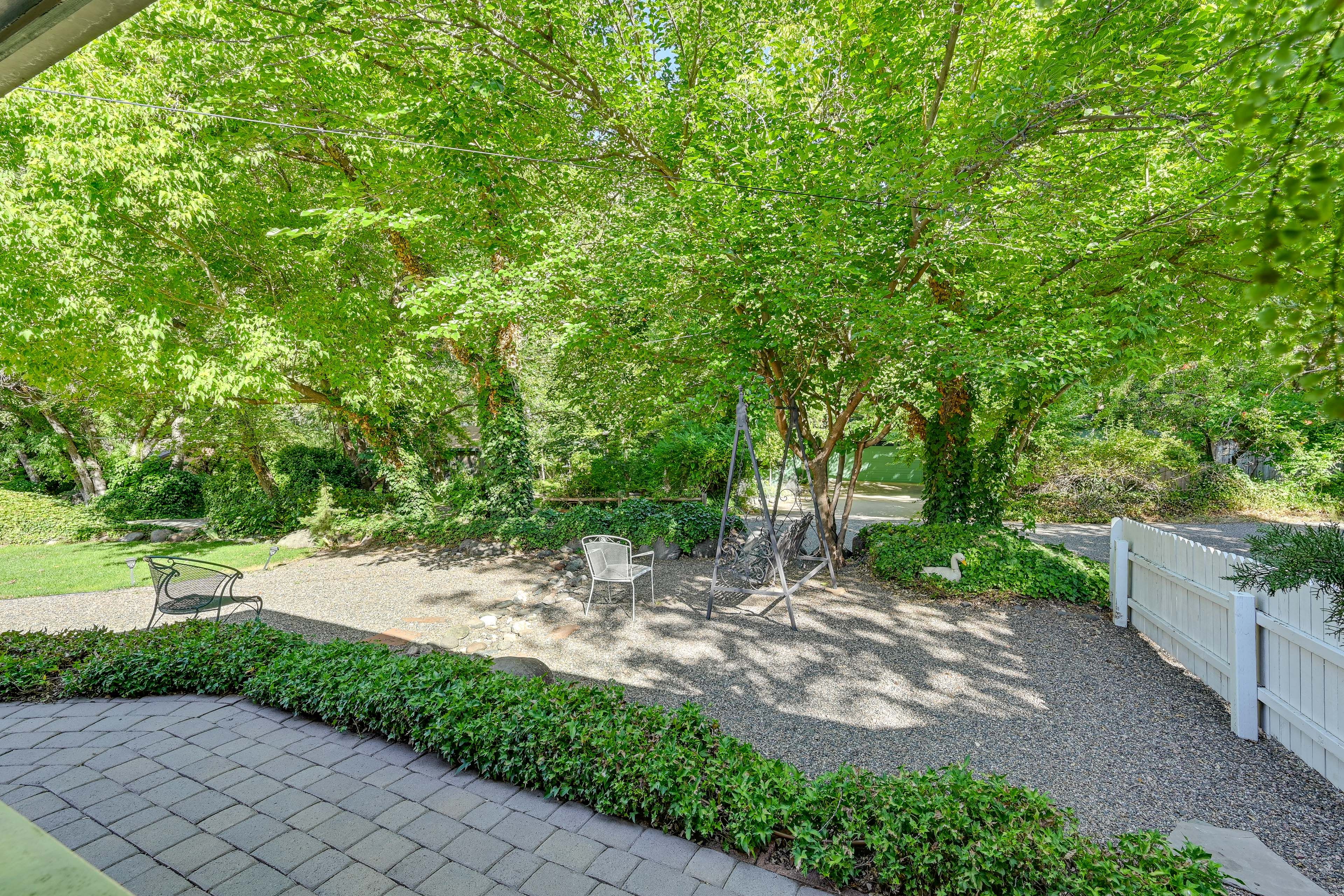 Yard Space | Swing