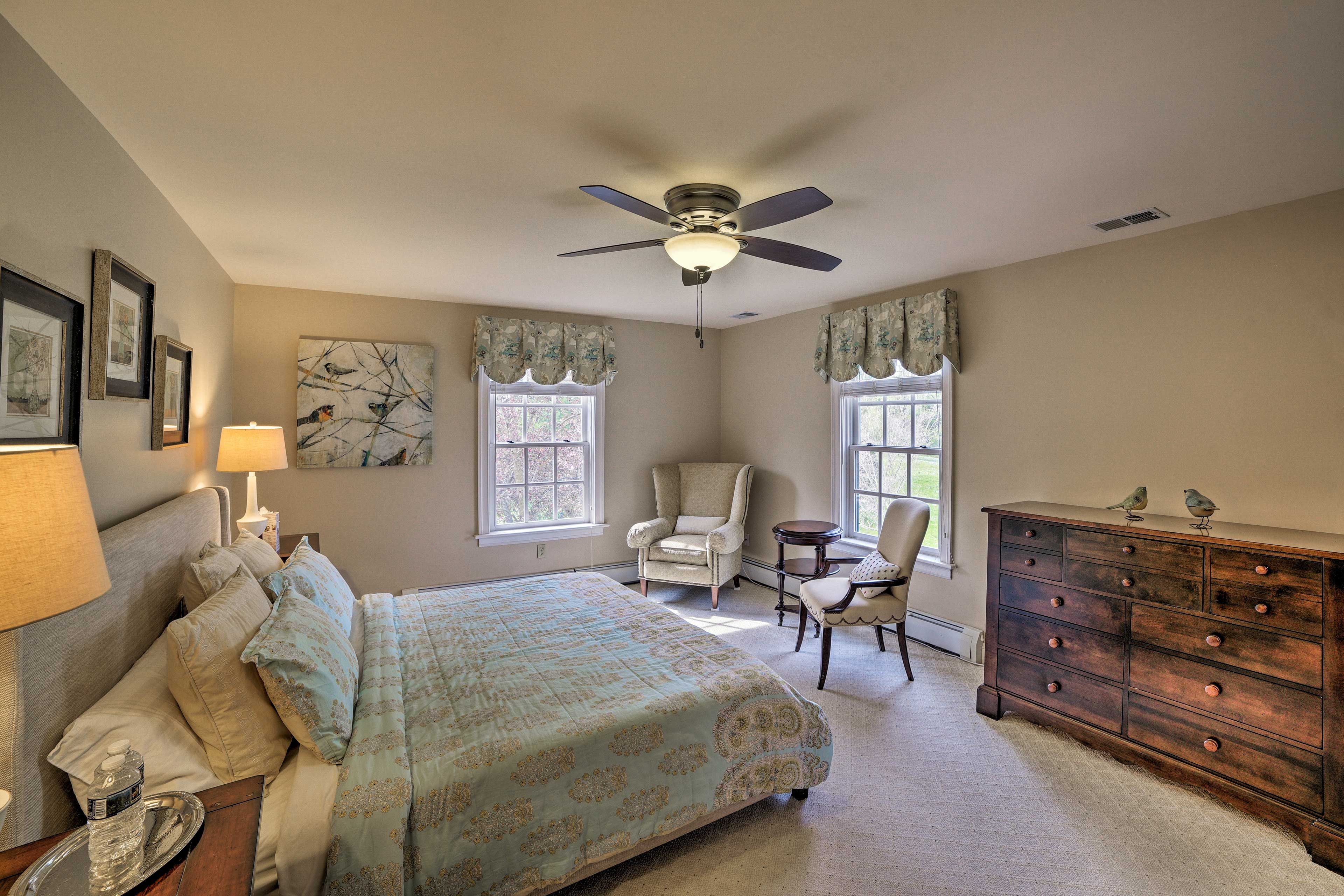 Bedroom 3 | King Bed