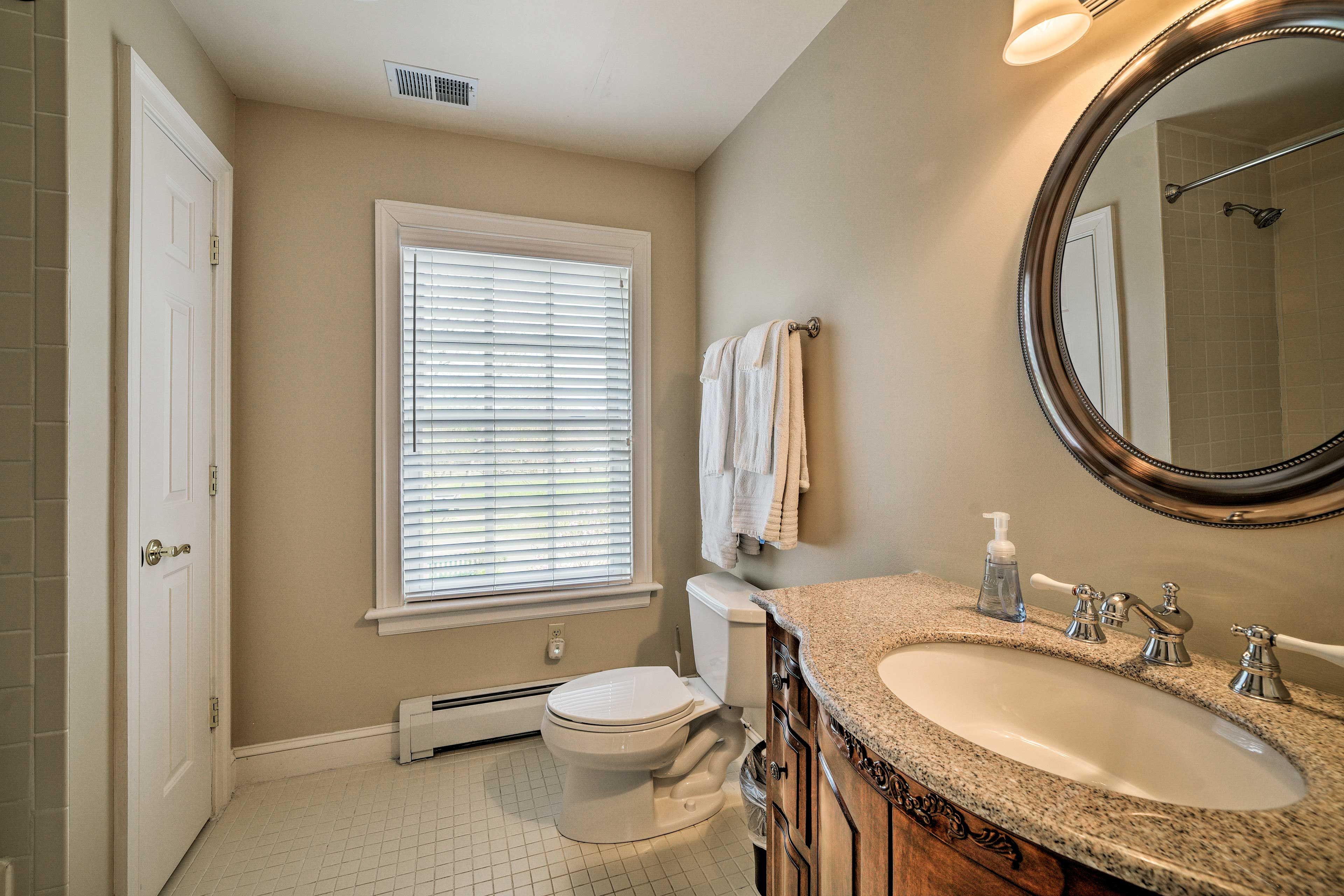 Full Bathroom