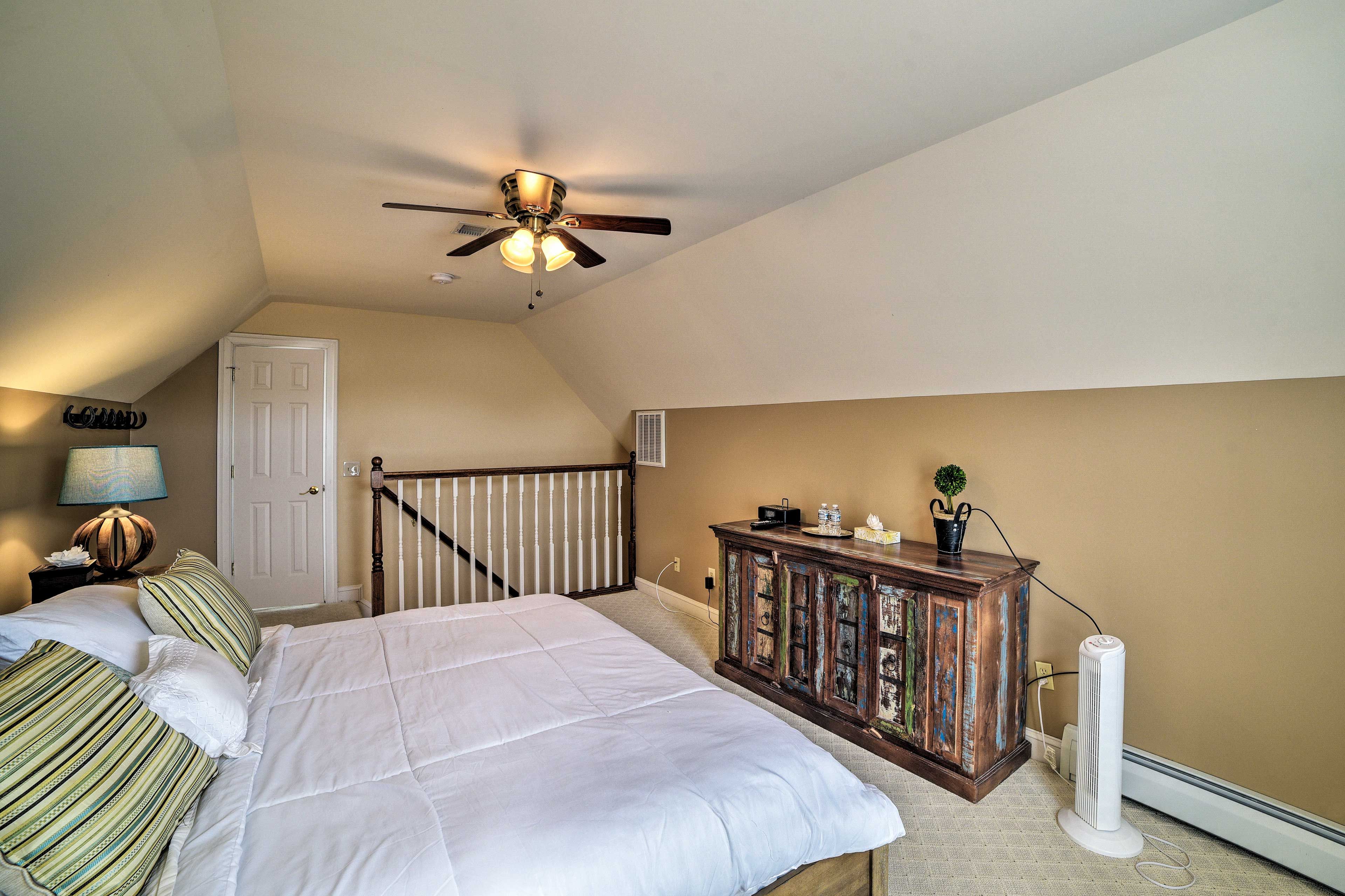 Bedroom 4 | Loft | King Bed