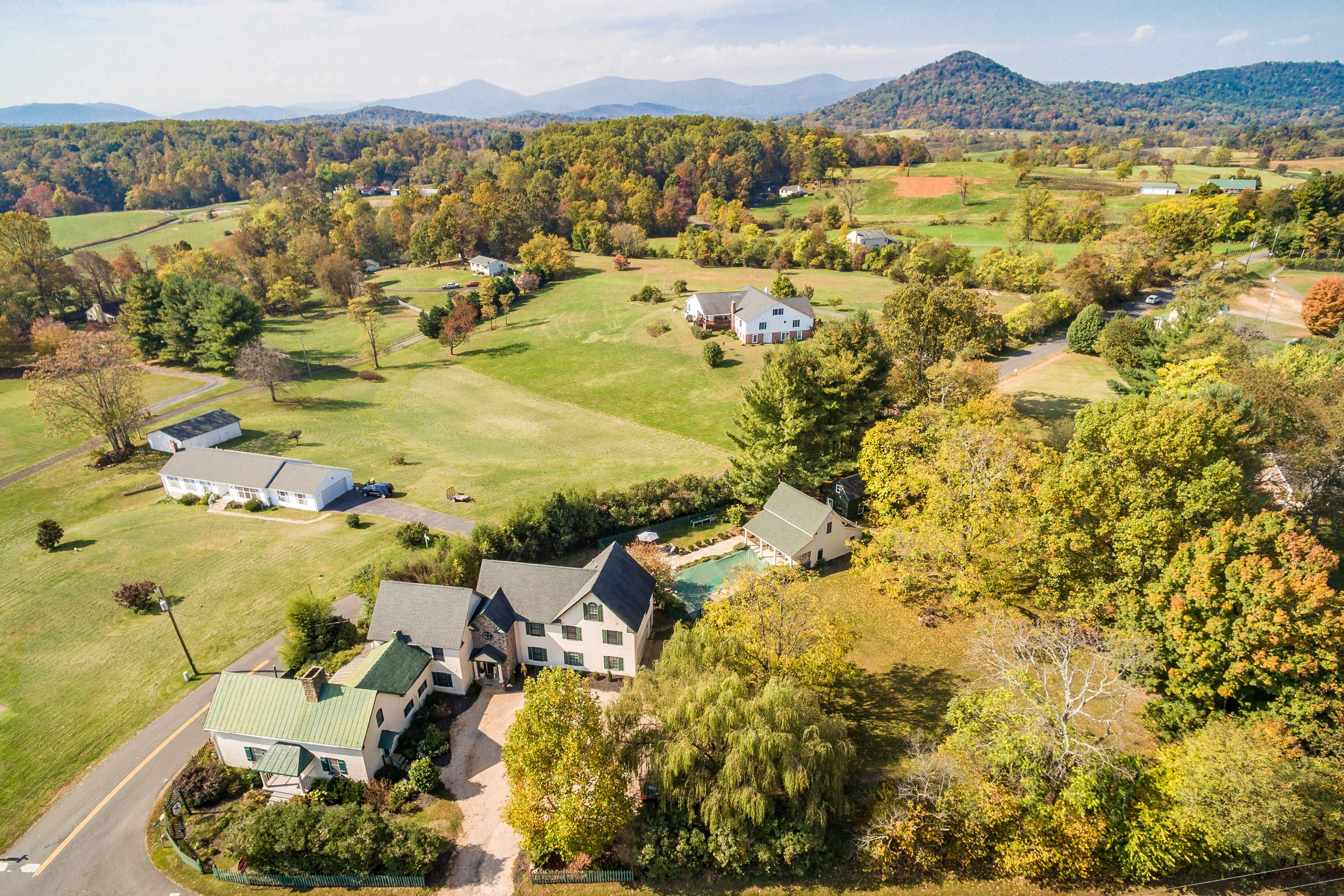 Quiet Location | Minutes to Wineries