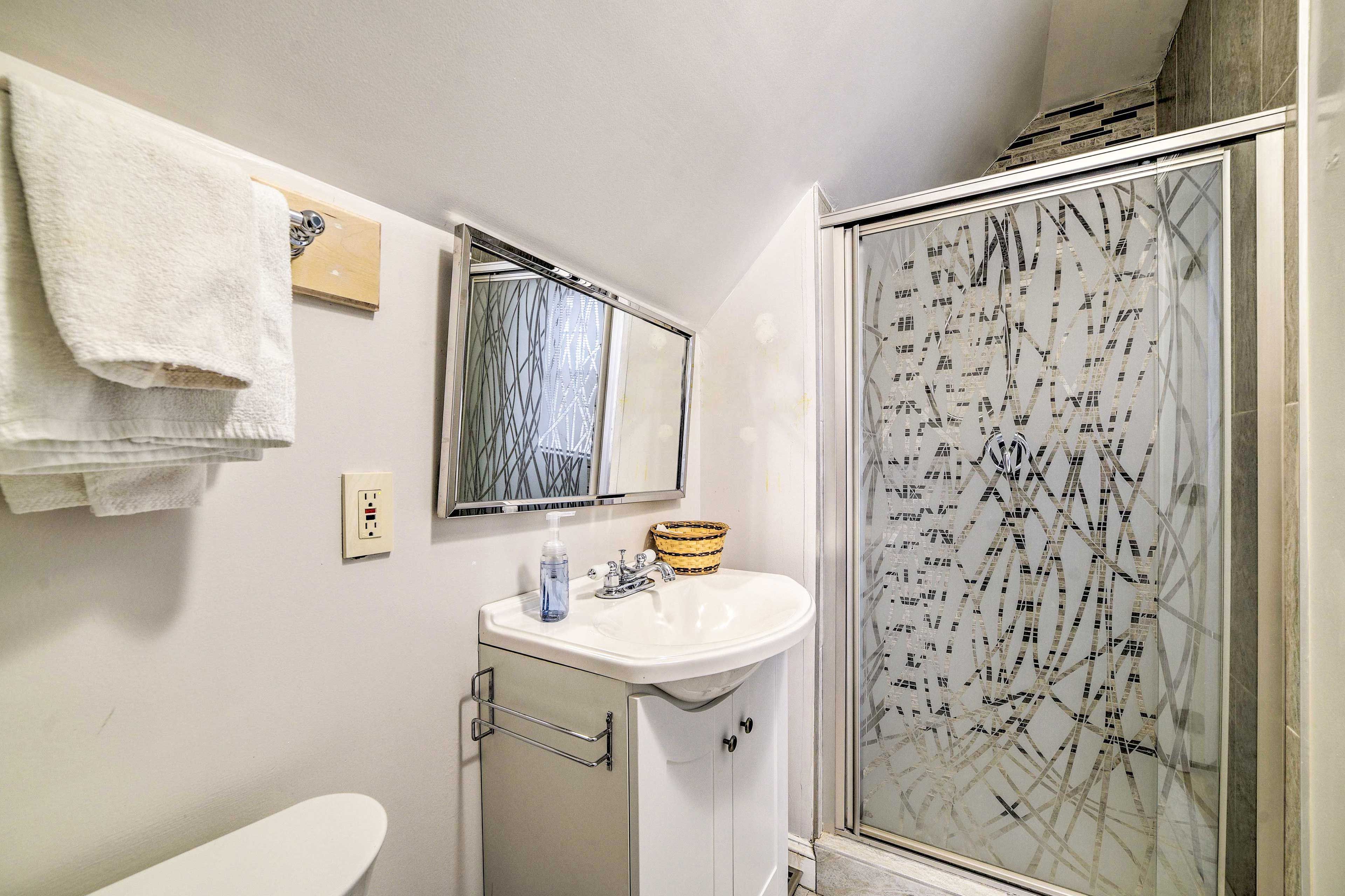 Full Bathroom