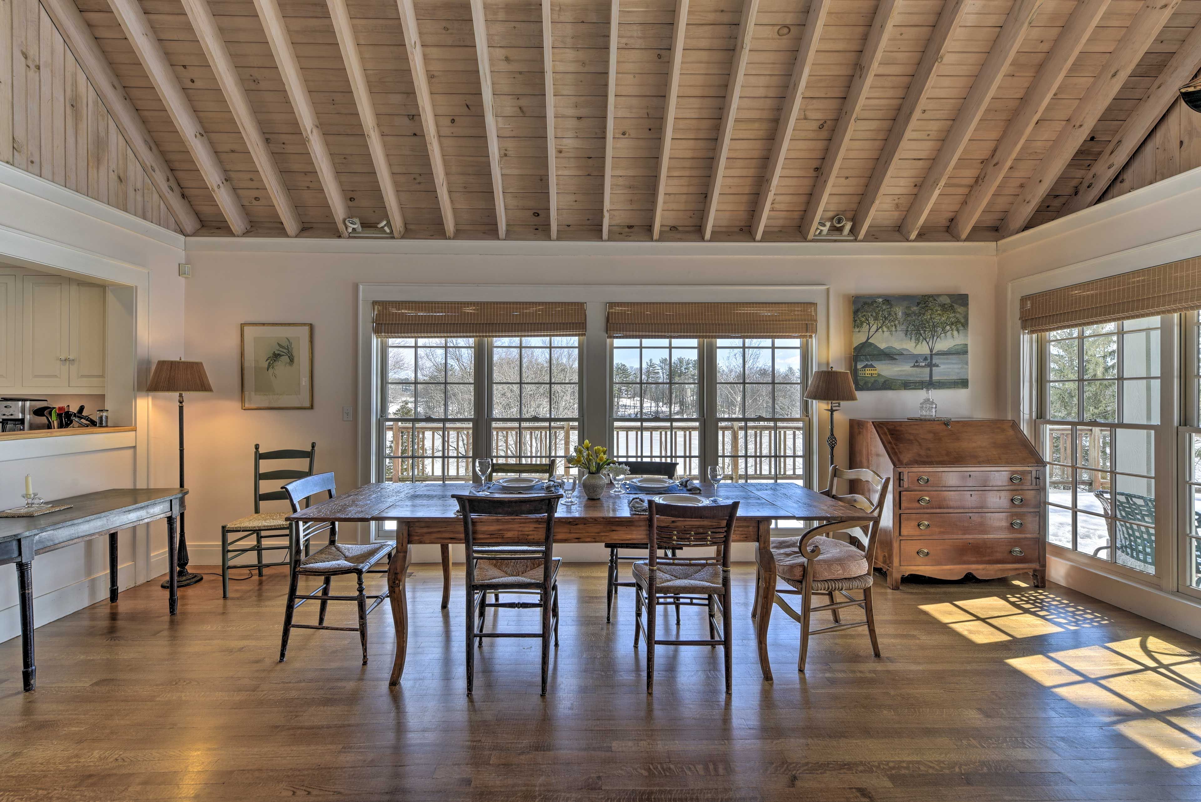 Dining Area | 1st Floor
