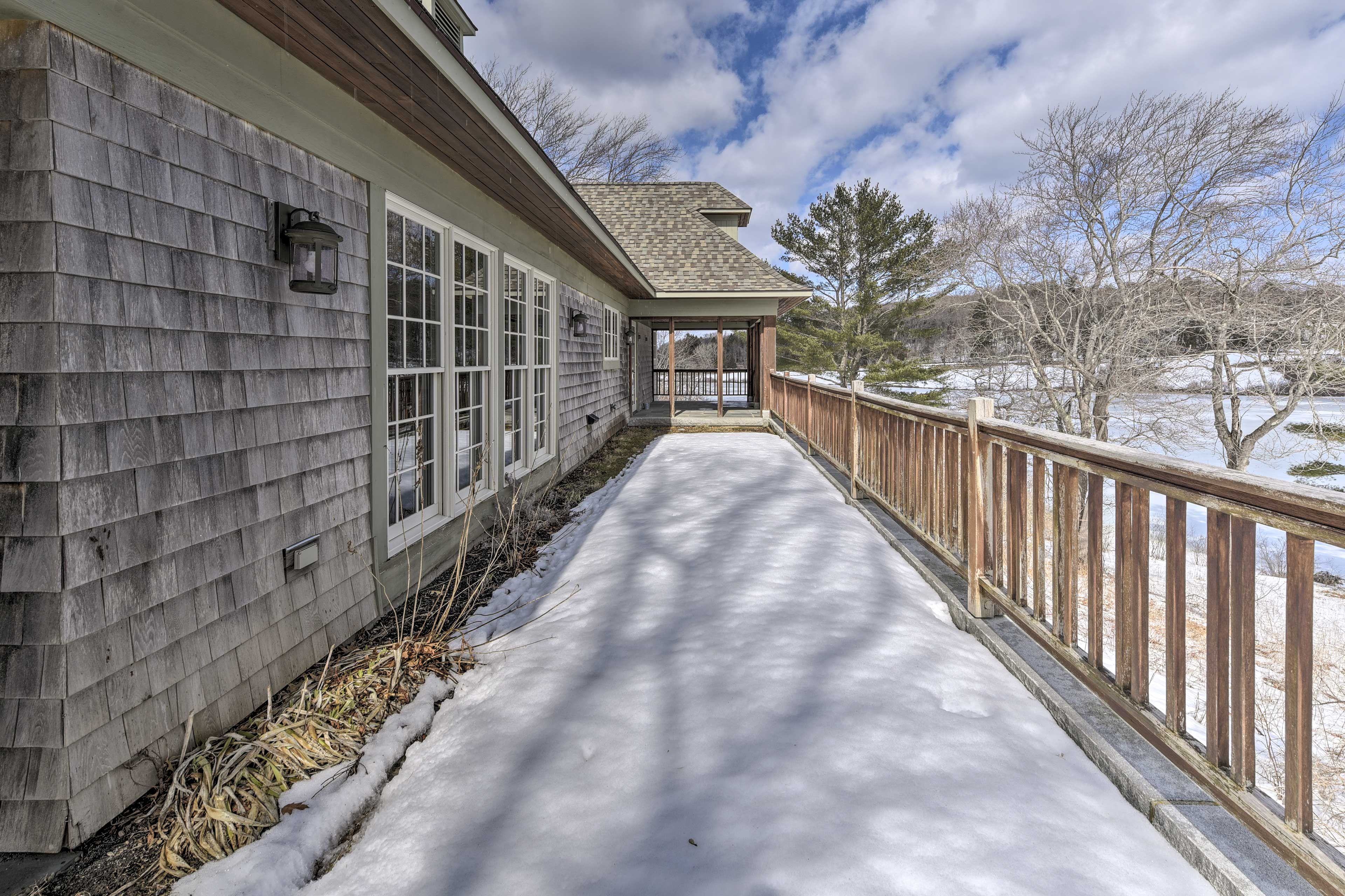 Private Deck