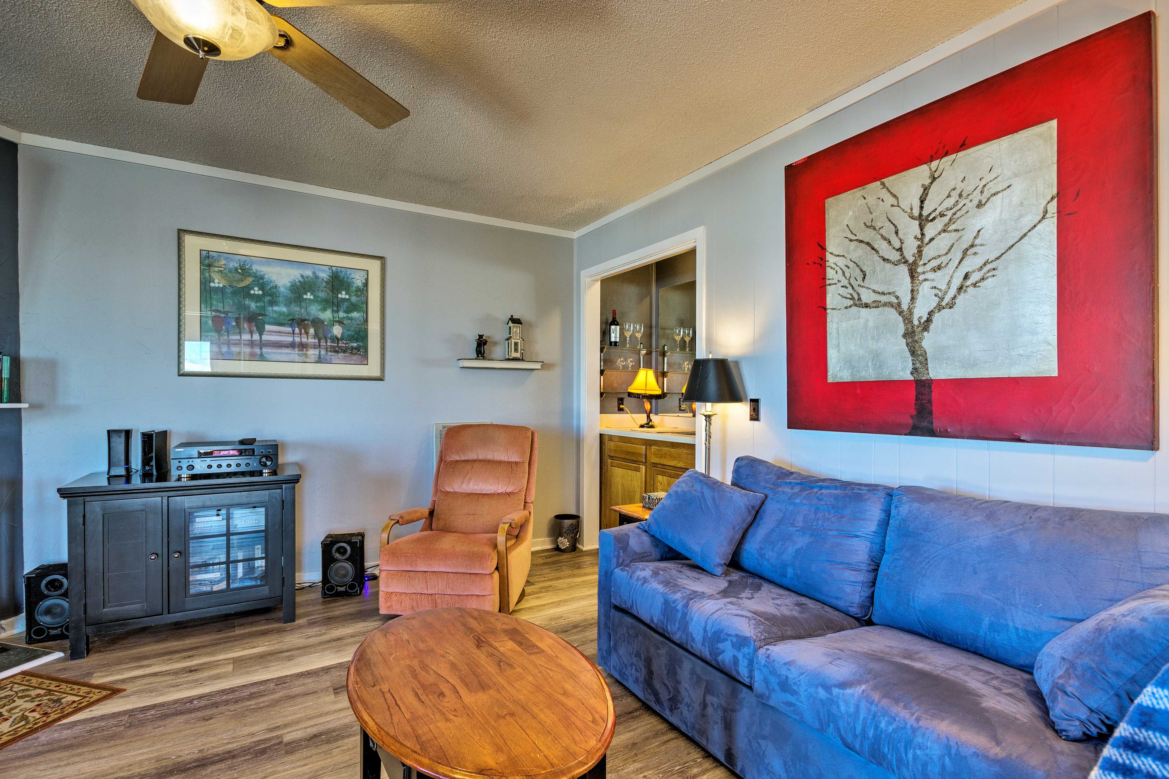 There is also a wet bar in the living room.