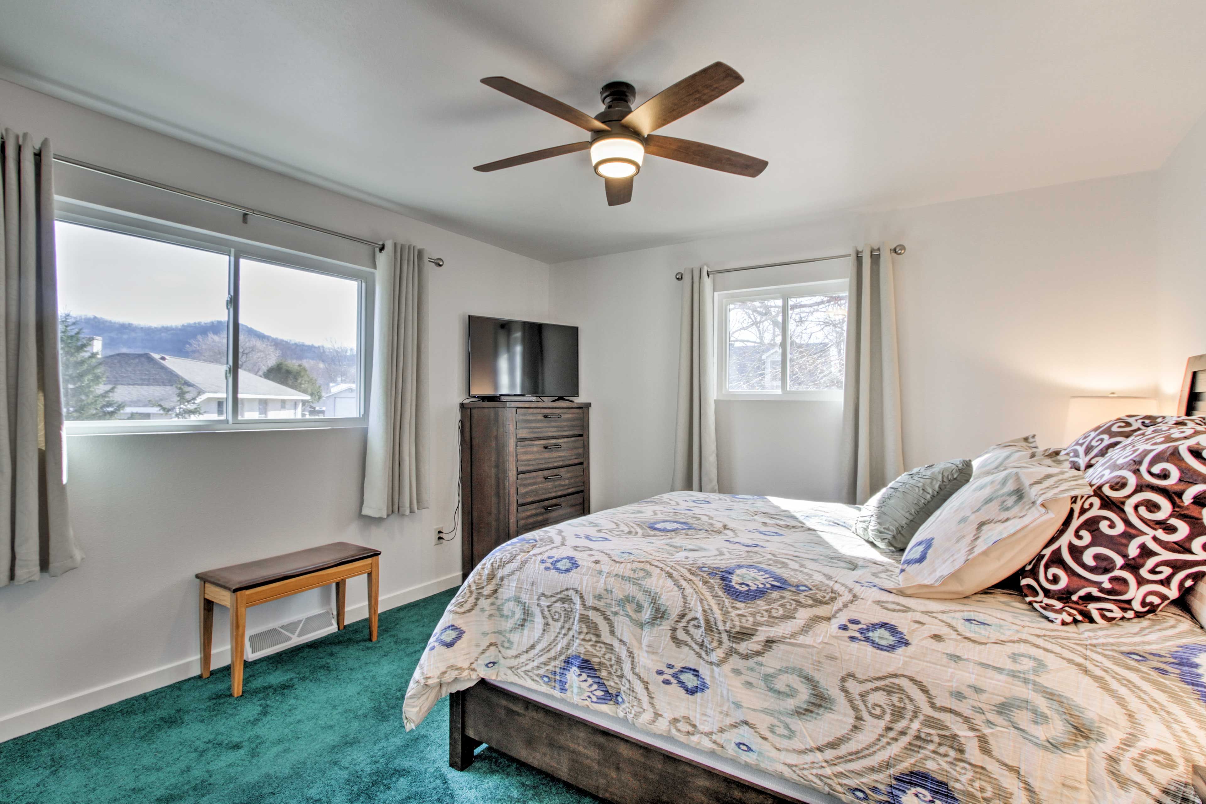 Bedroom 2 | Queen Bed | 2nd Floor