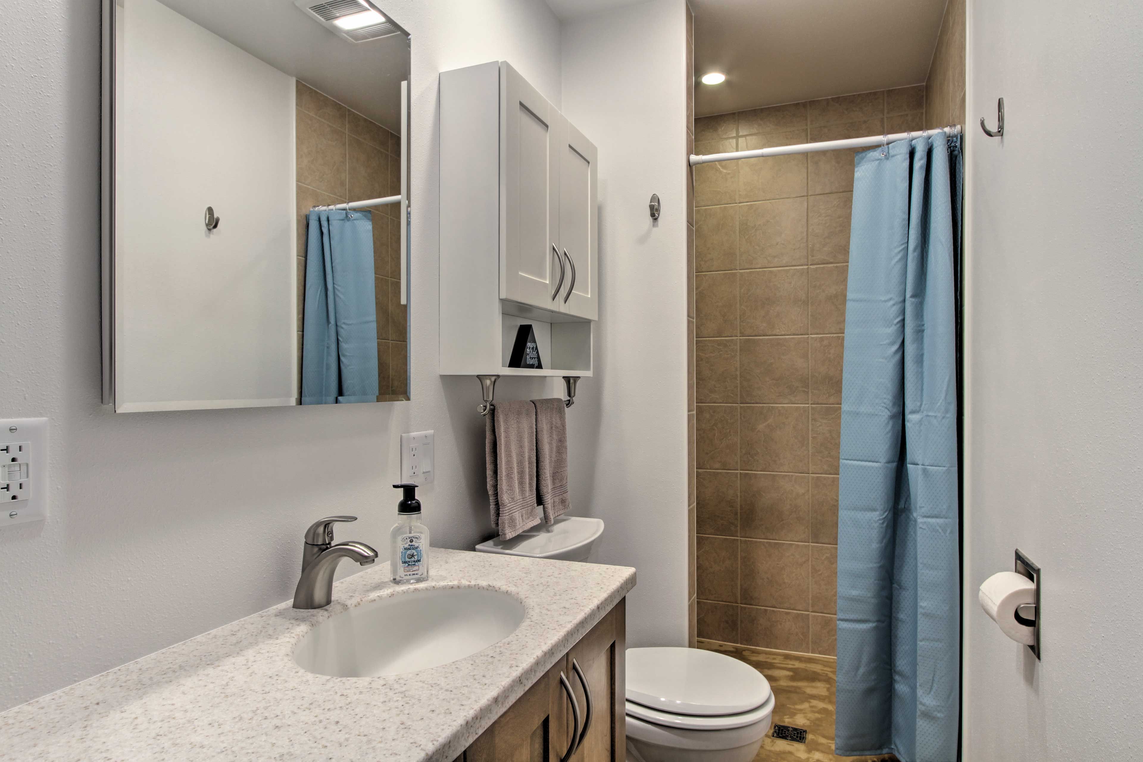 Full Bathroom