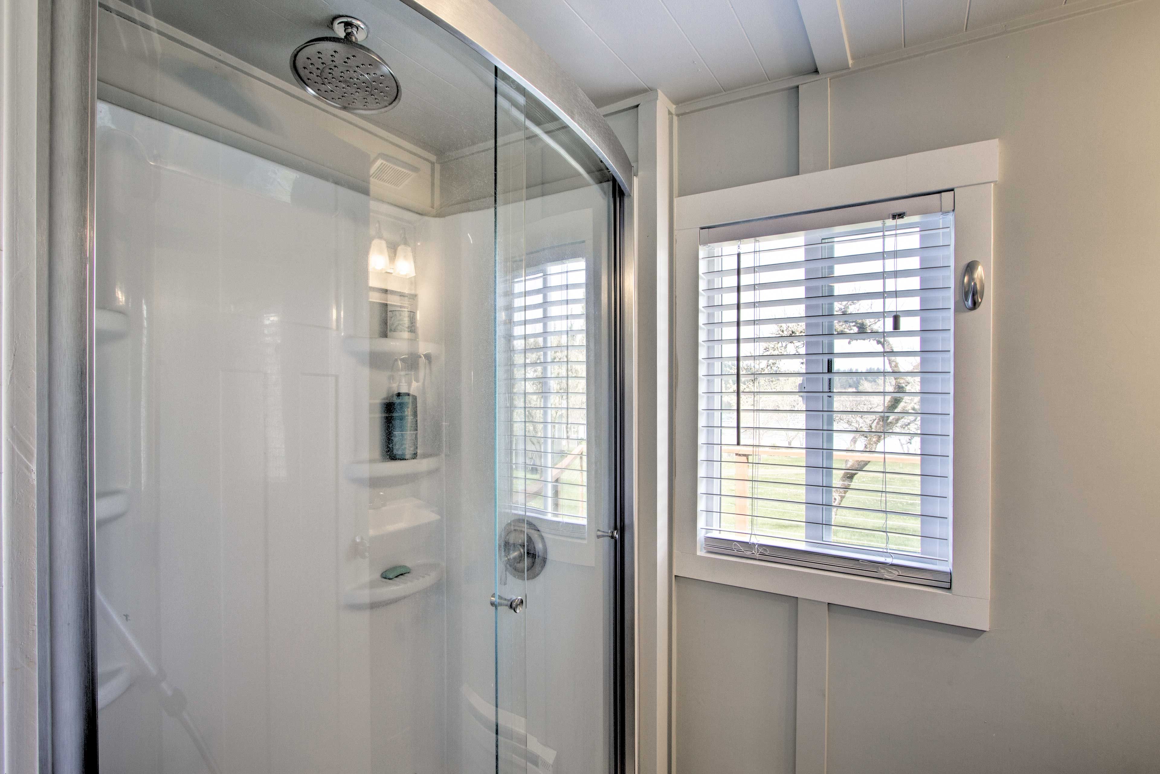 Bathroom | Towels Provided