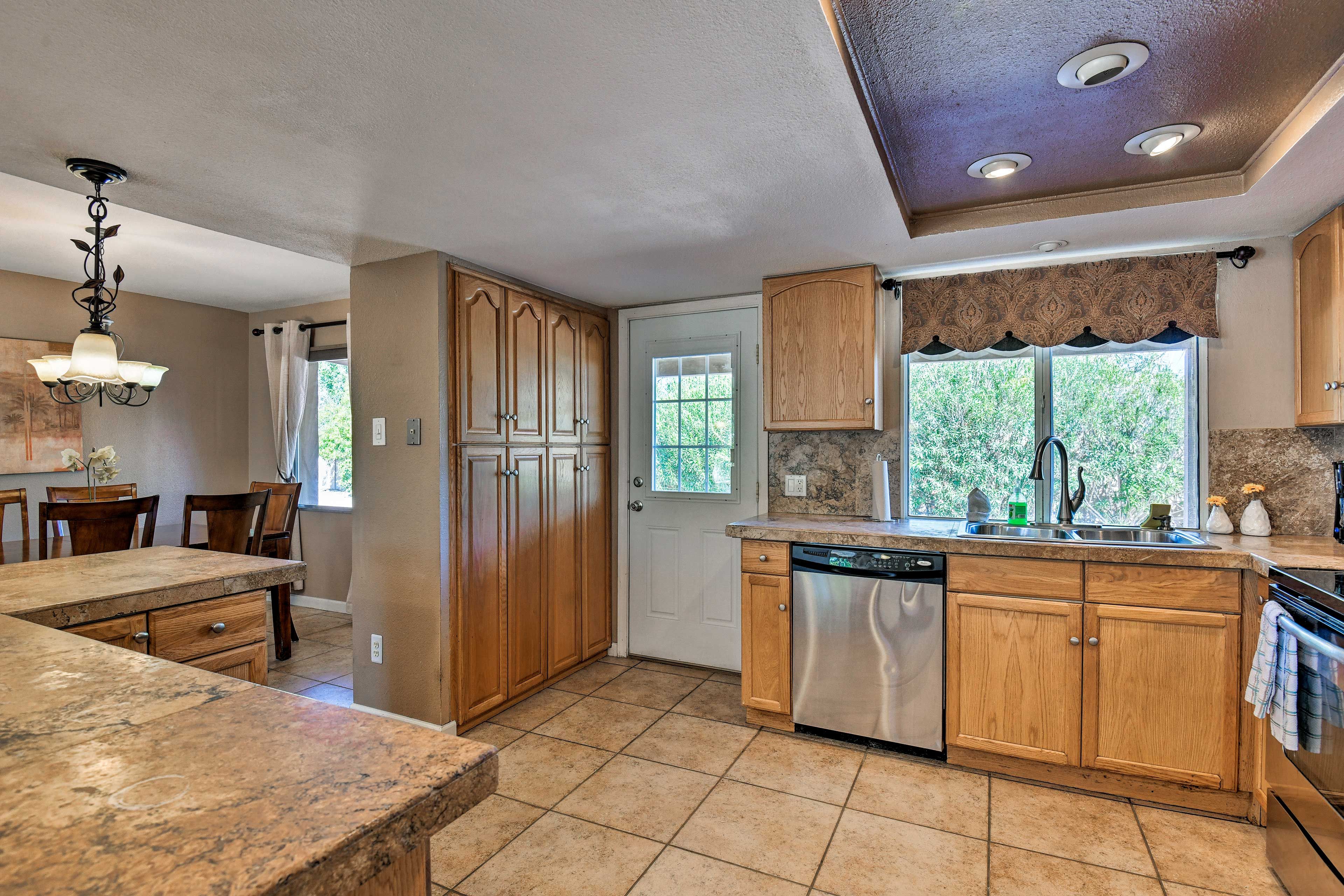 Place your dishes in the washer after dinner and head to the backyard.
