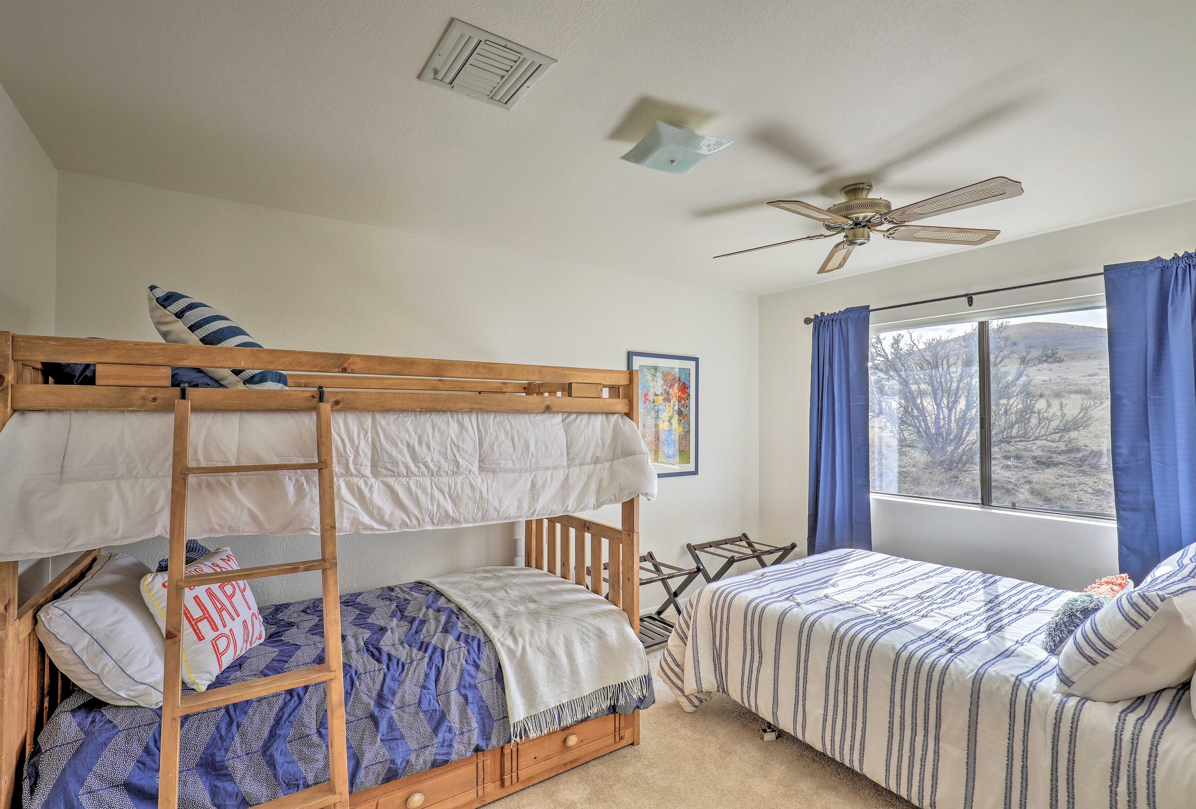 Bedroom 3 | Twin Bunk Bed | Full Bed