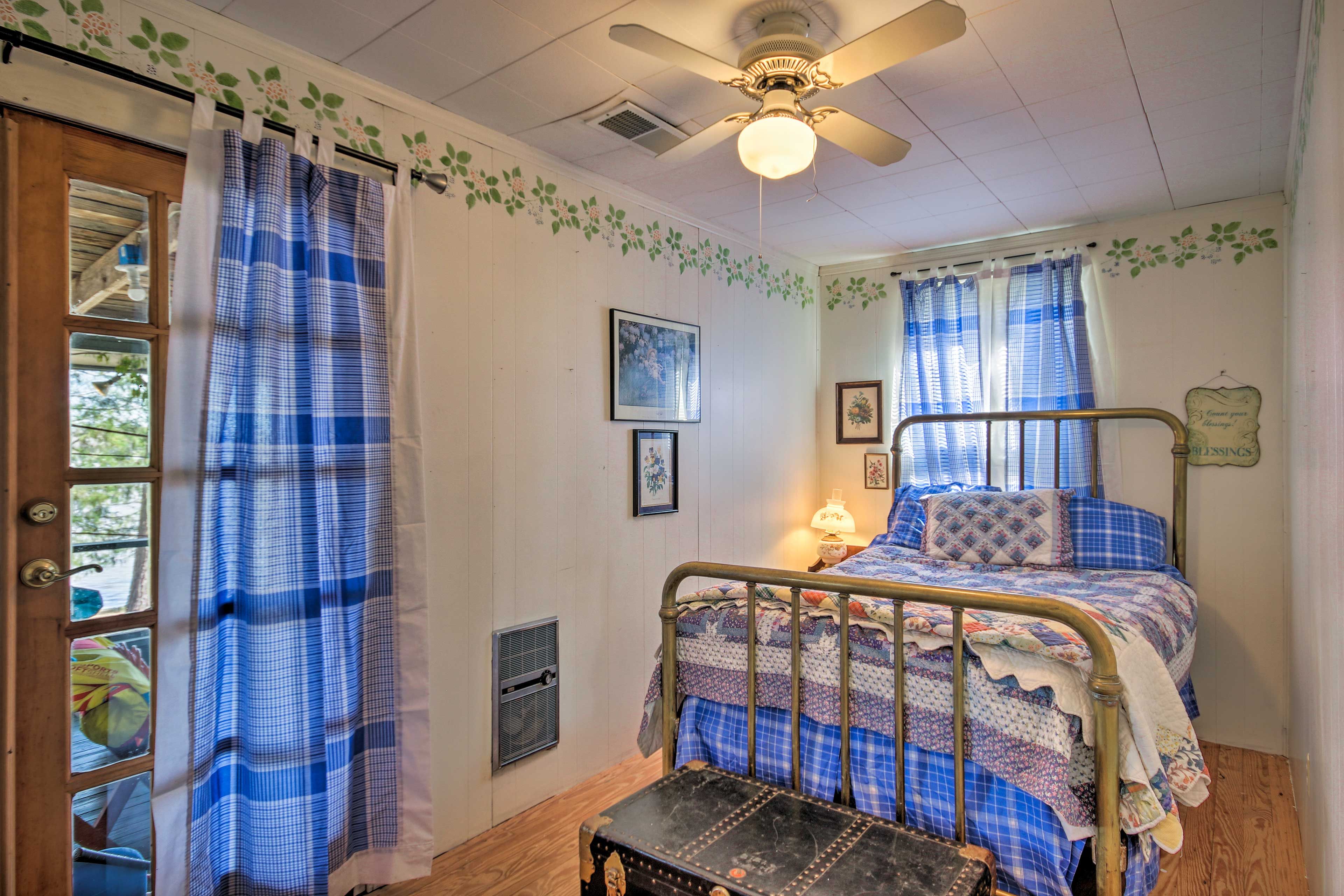 Bedroom 7 | Full Bed