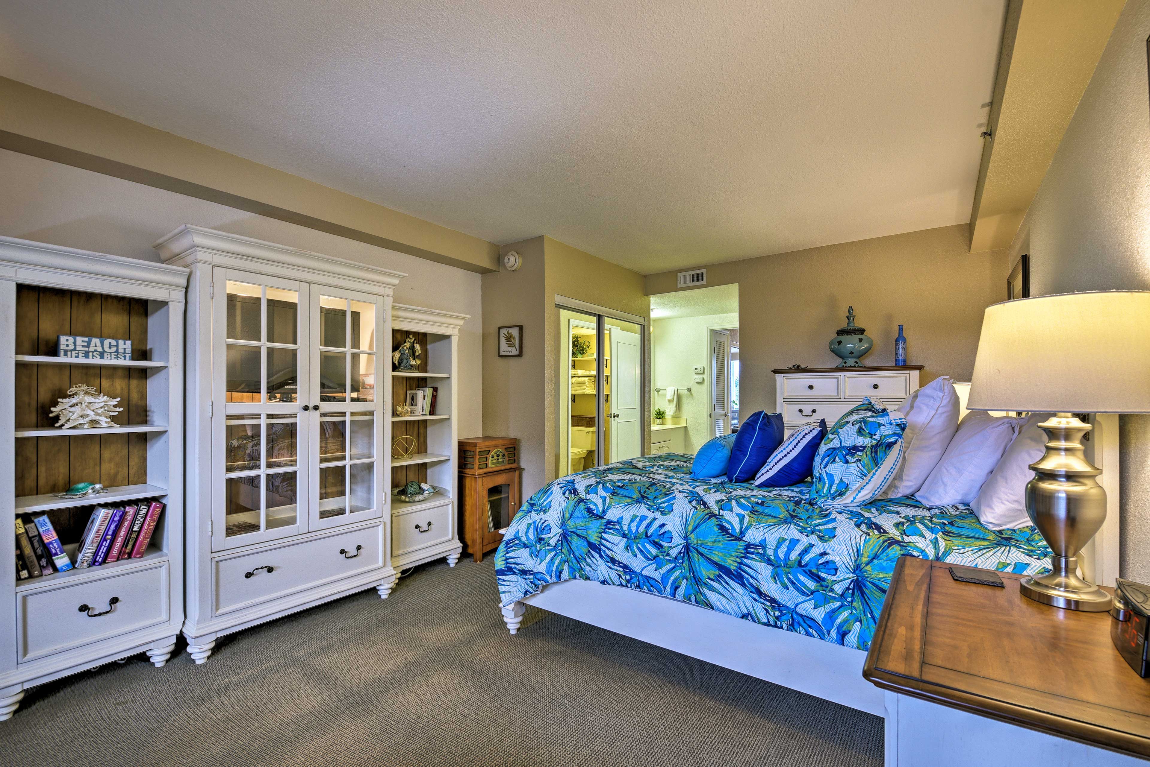 Relax in the queen bed and watch the flat-screen Smart TV.