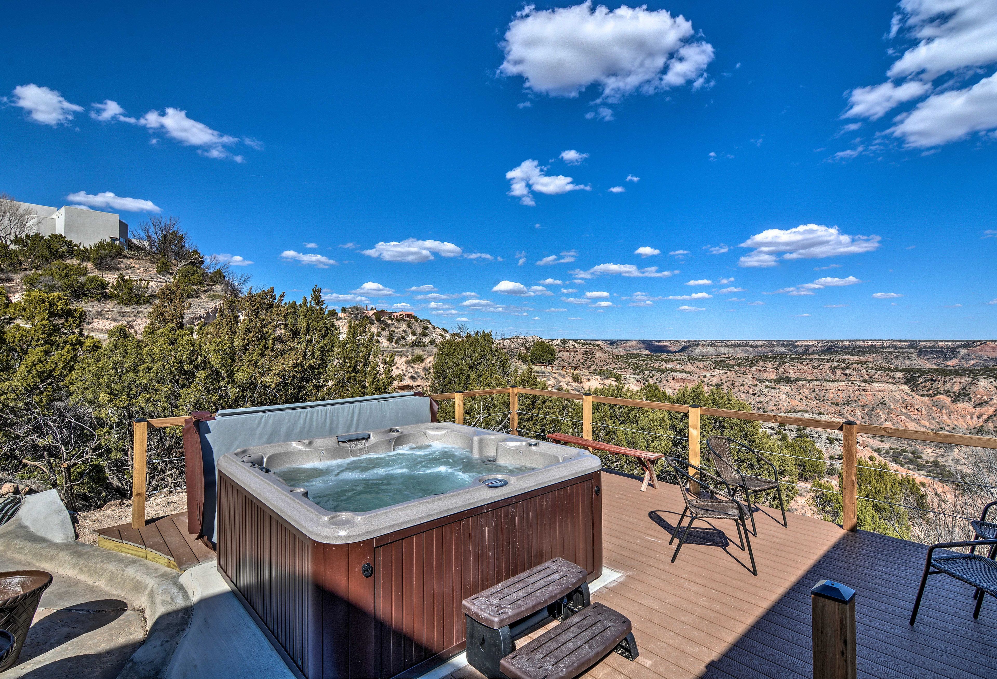 Spacious Deck | Hot Tub | Palo Duro Canyon Views