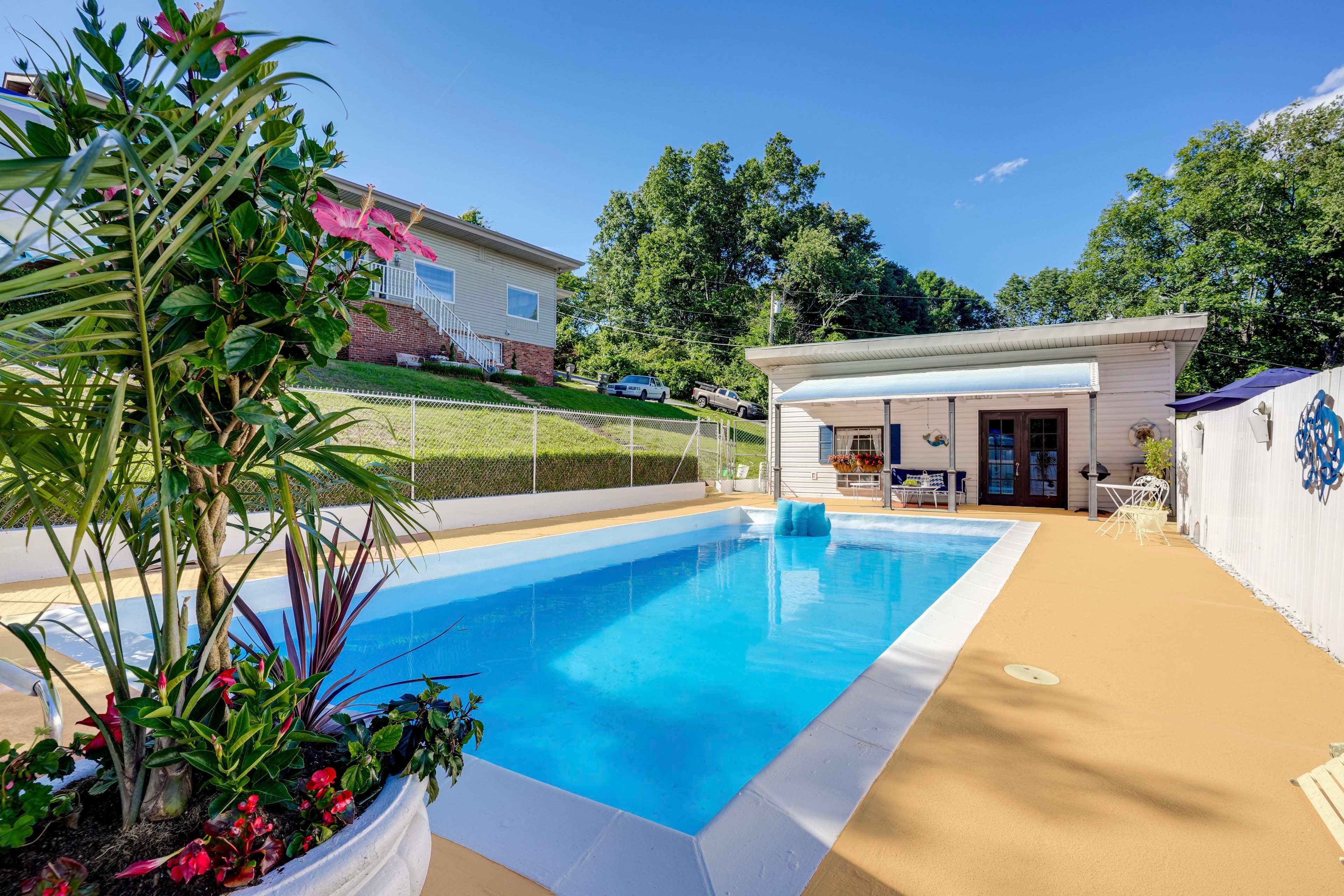 Chattanooga Vacation Rental | Studio | 1BA | 400 Sq Ft | Step-Free Access