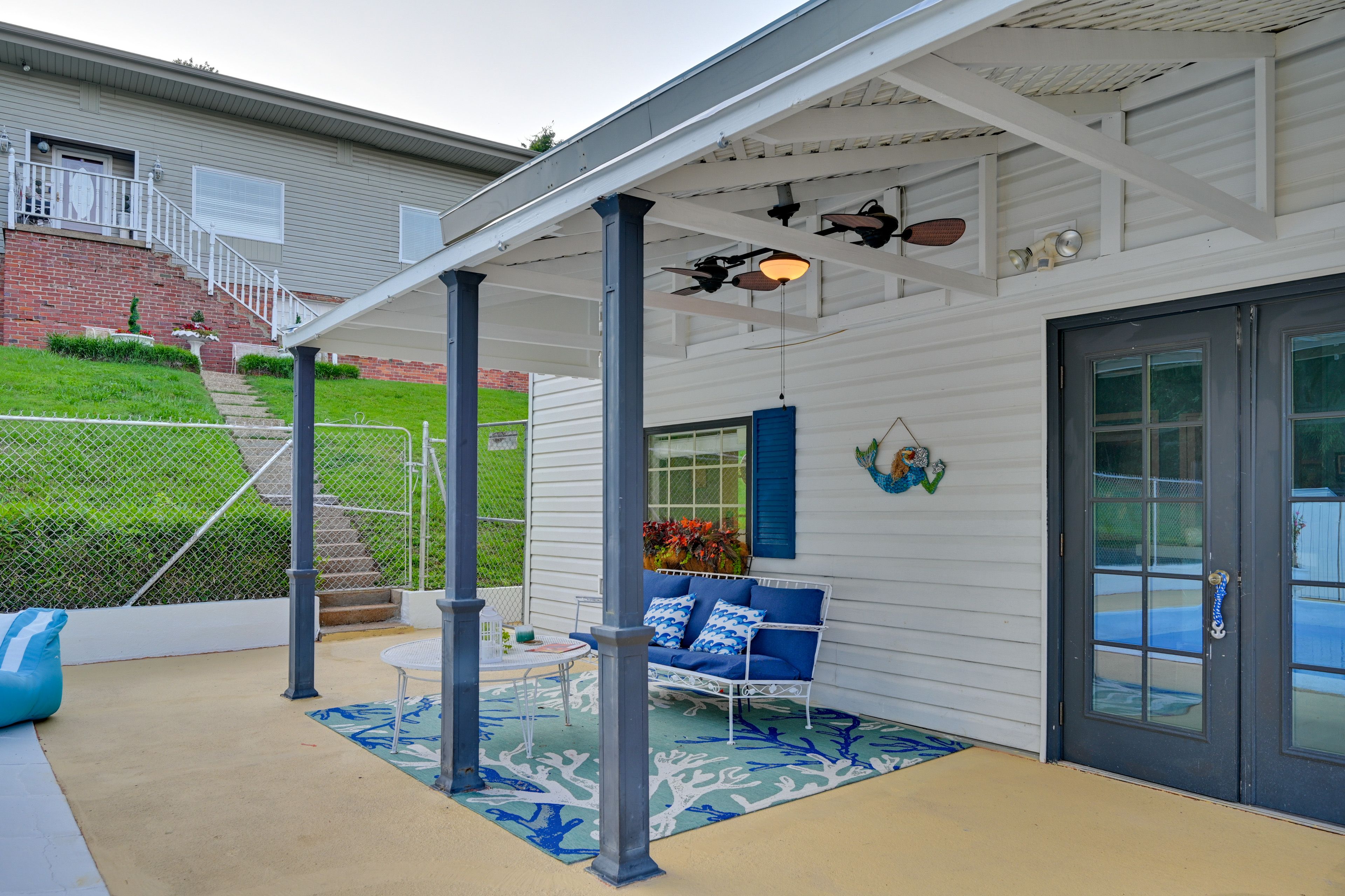 Covered Patio | Electric Grill
