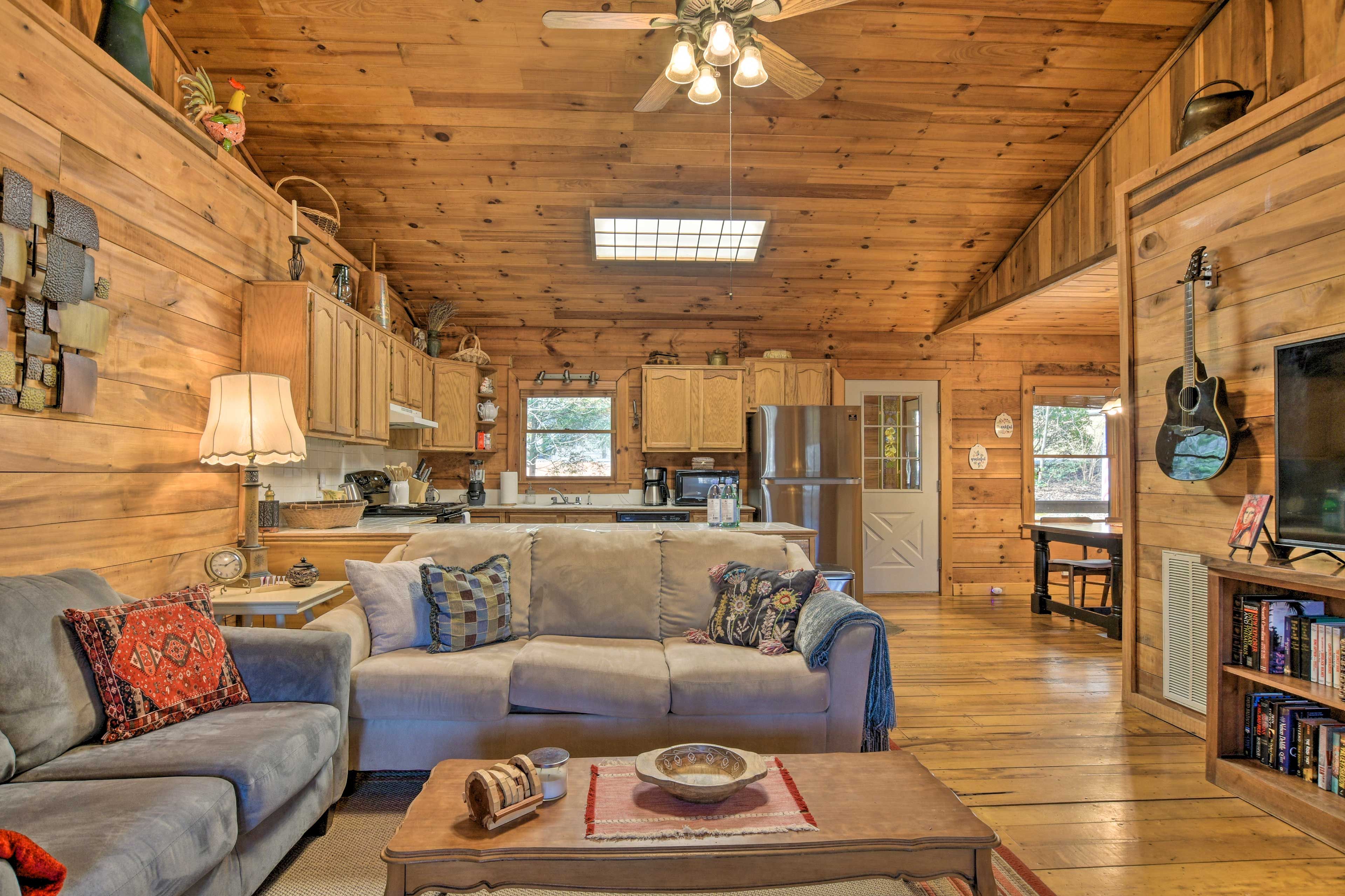 Living Room | Air Conditioning