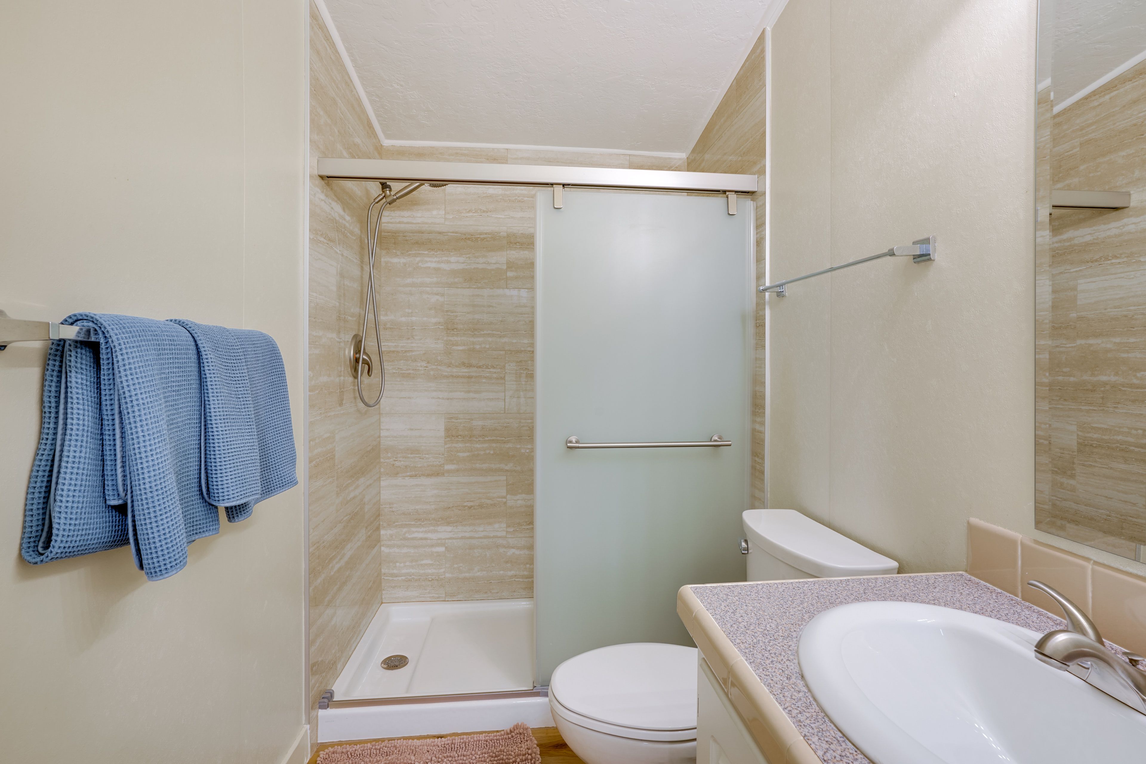 Full Bathroom