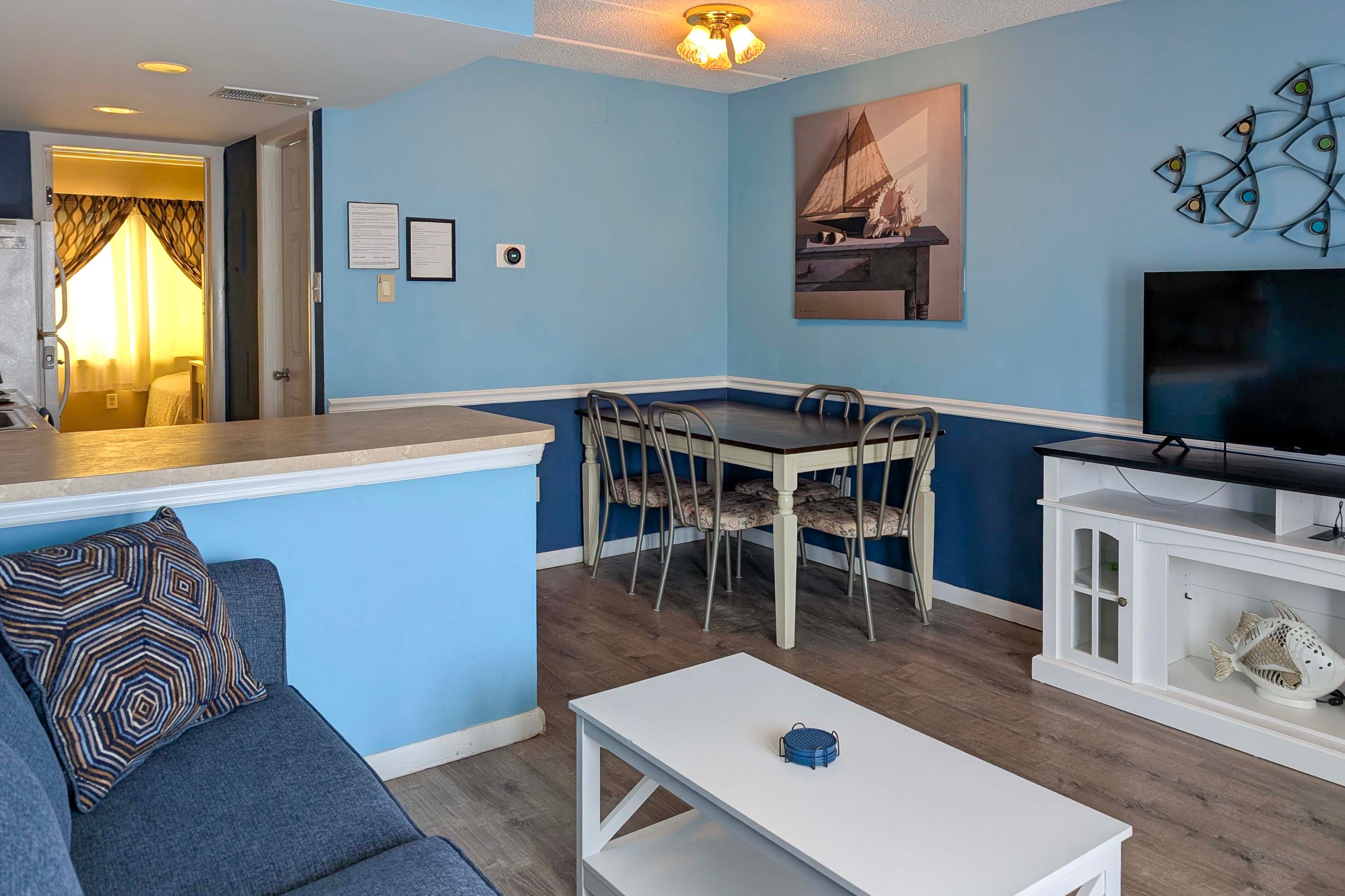 Wildwood Vacation Rental | 1BR | 1BA | 408 Sq Ft | Steps to Enter