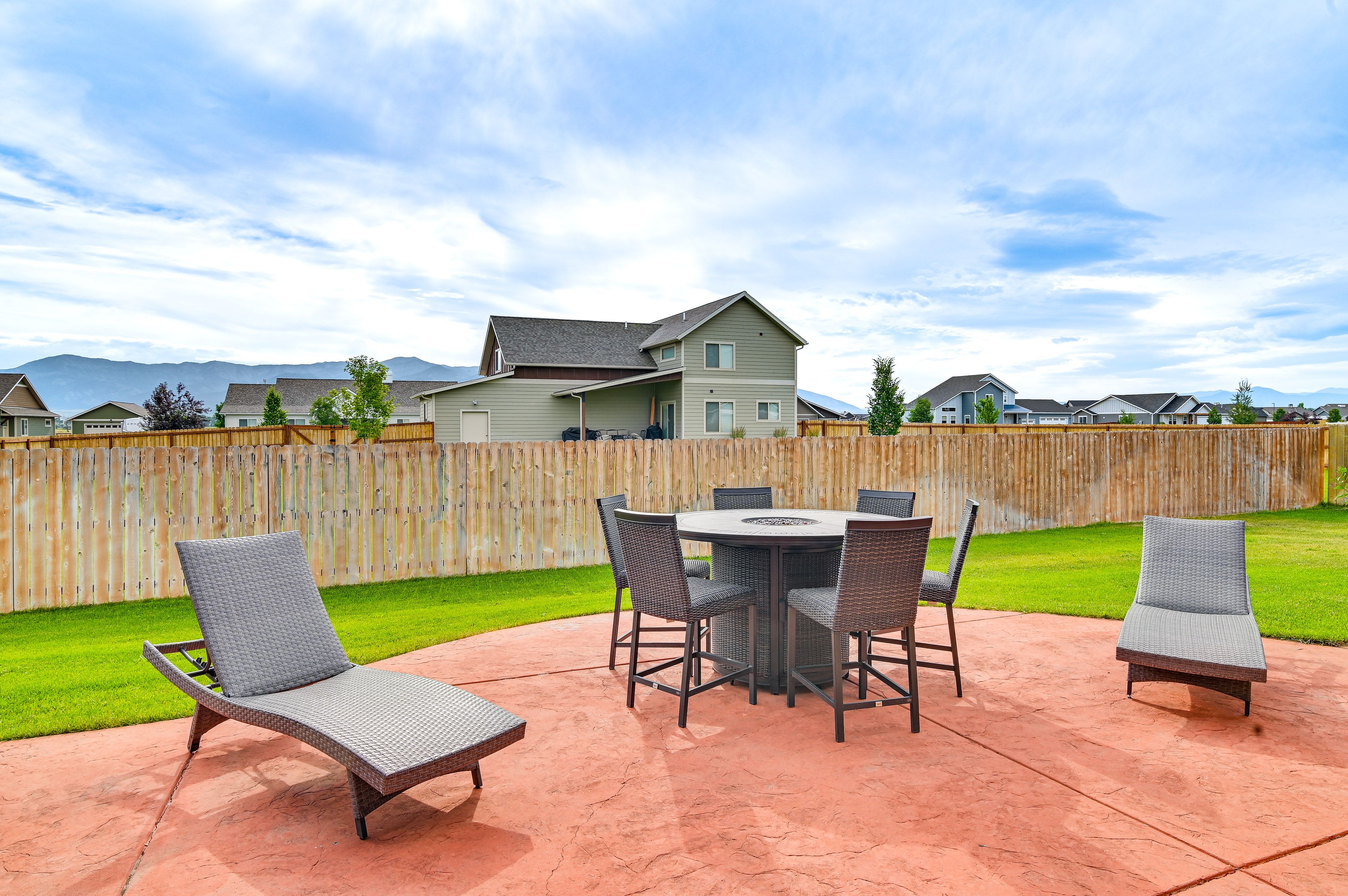 Patio | Outdoor Seating | Gas Grill | Barrel Sauna