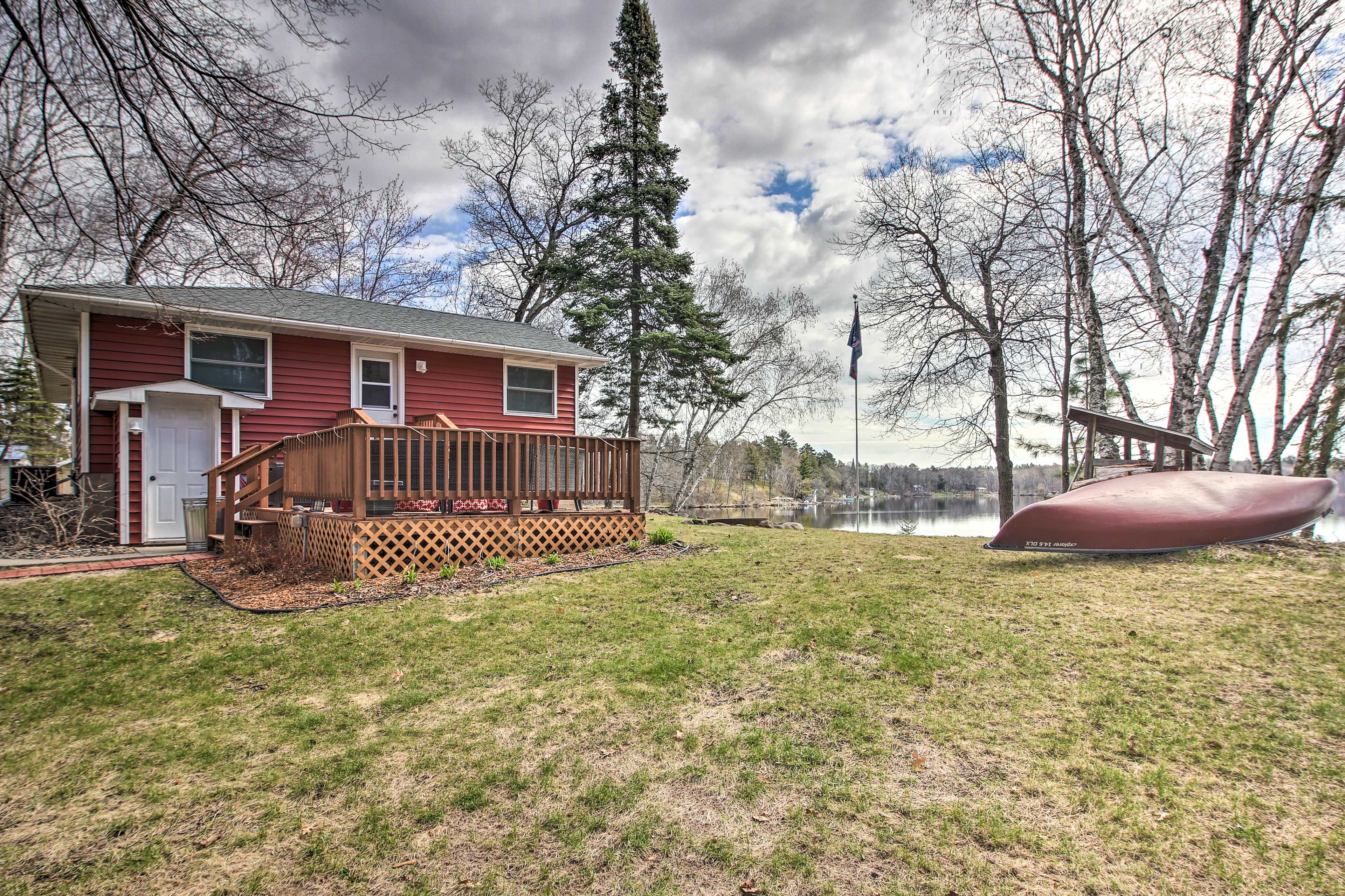 Exterior | 2 Kayaks, Paddleboard & Canoe
