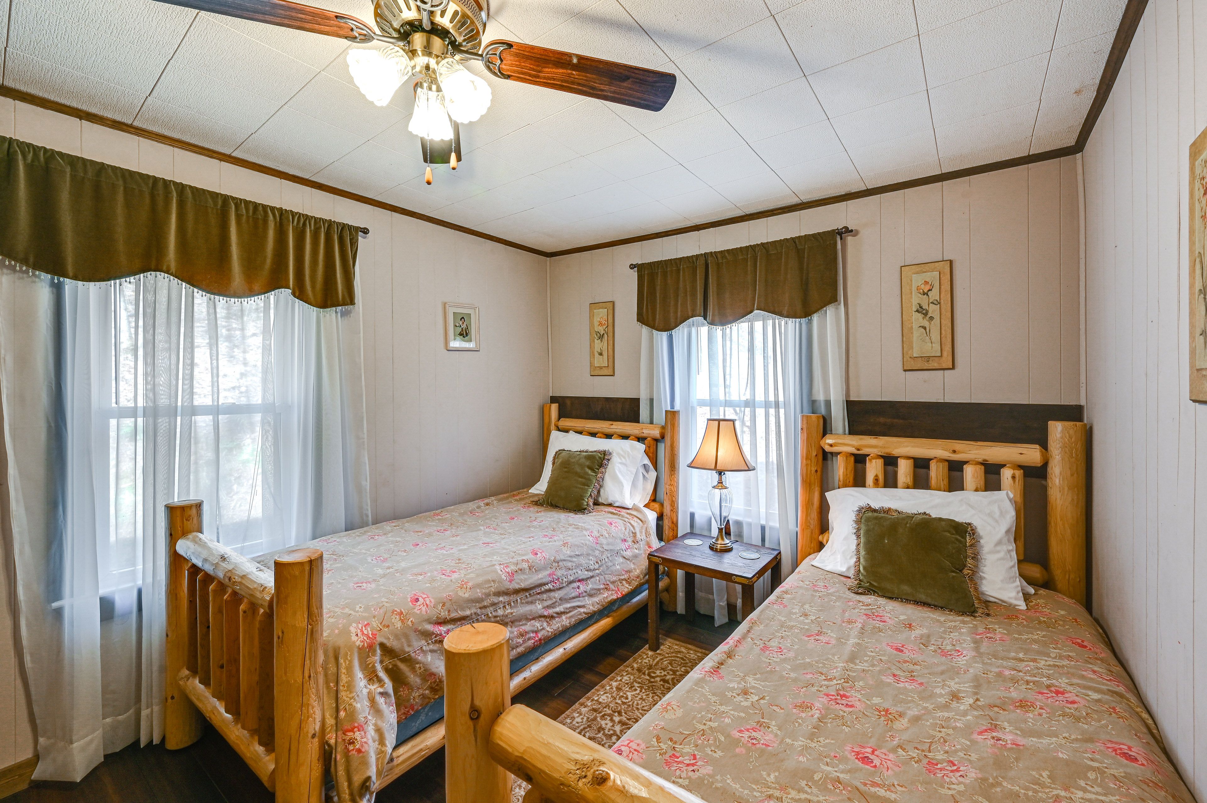 Bedroom 3 | 2 Twin Beds | 2nd Floor