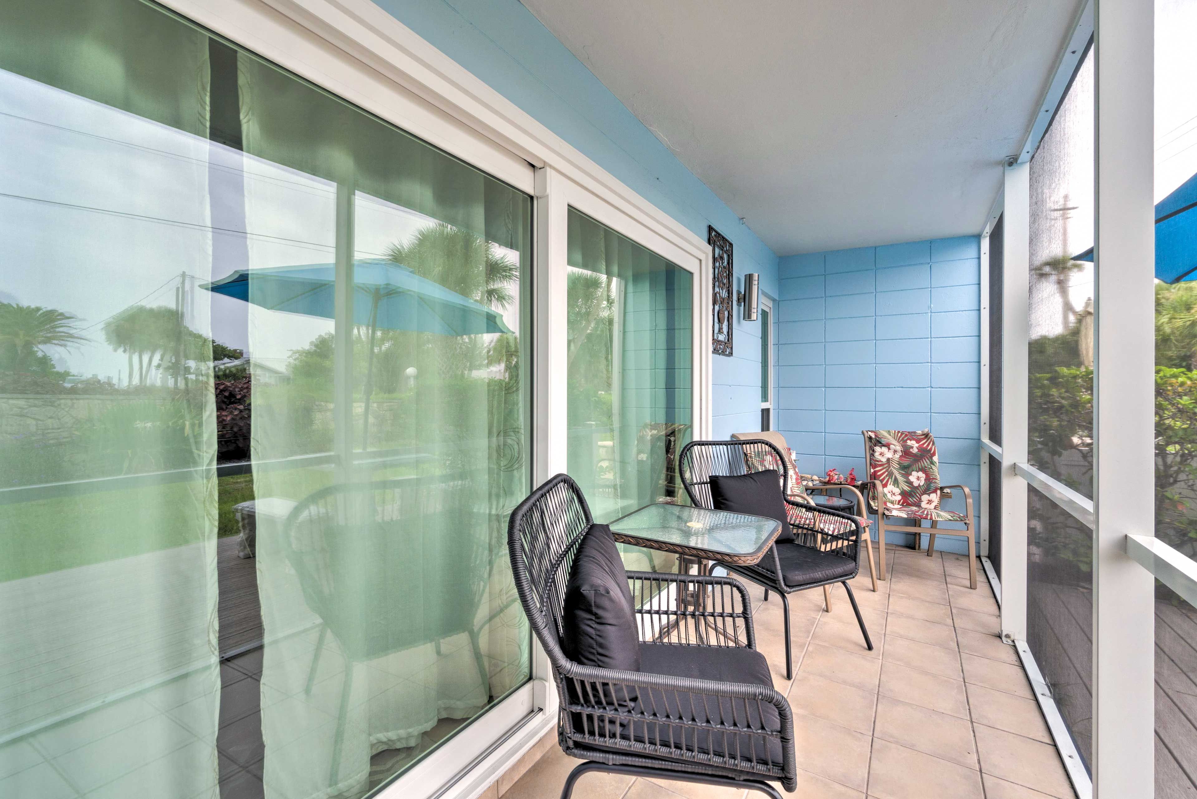 Furnished Lanai