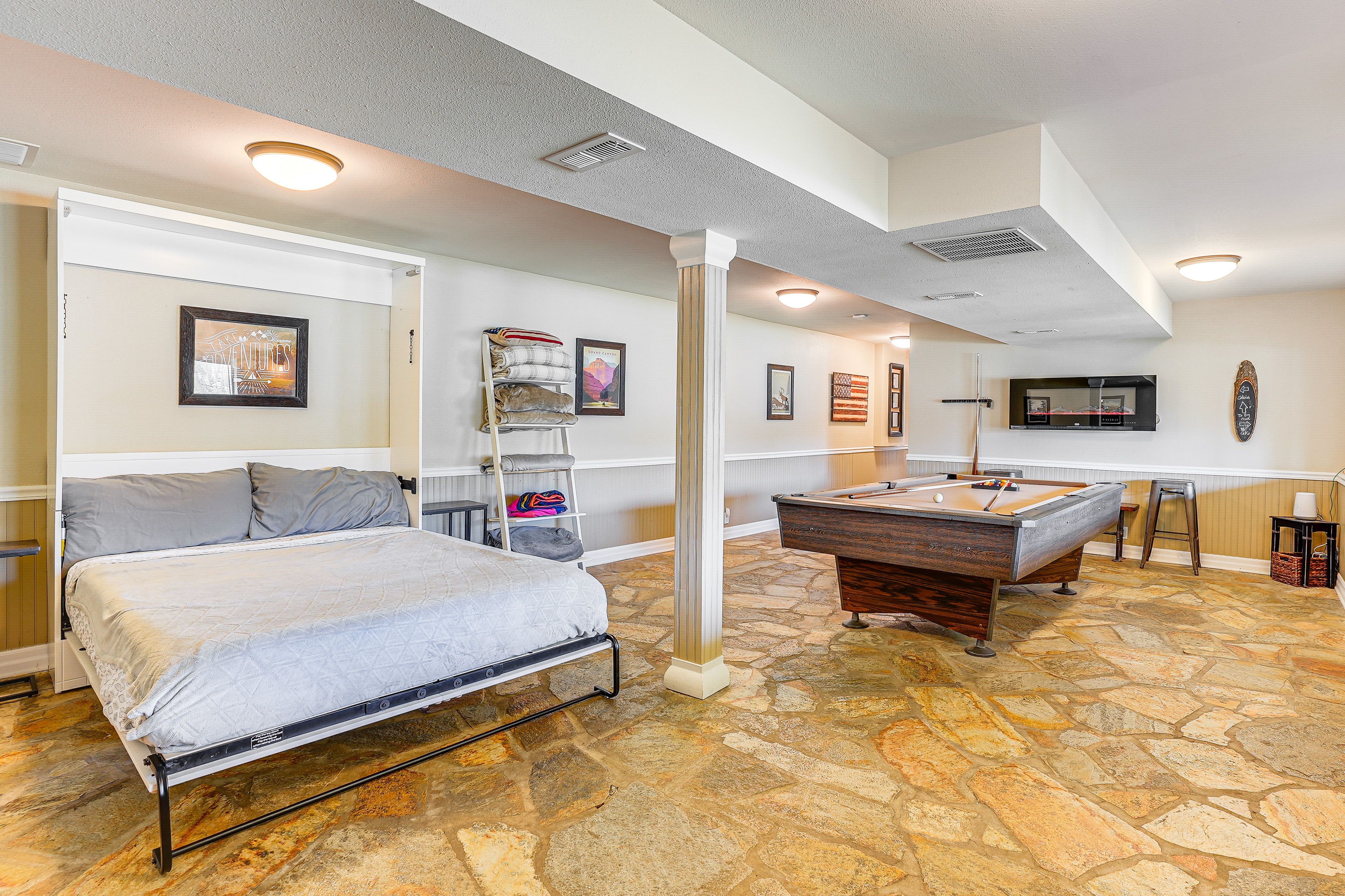 Game Room | Queen Murphy Bed | Lower Level