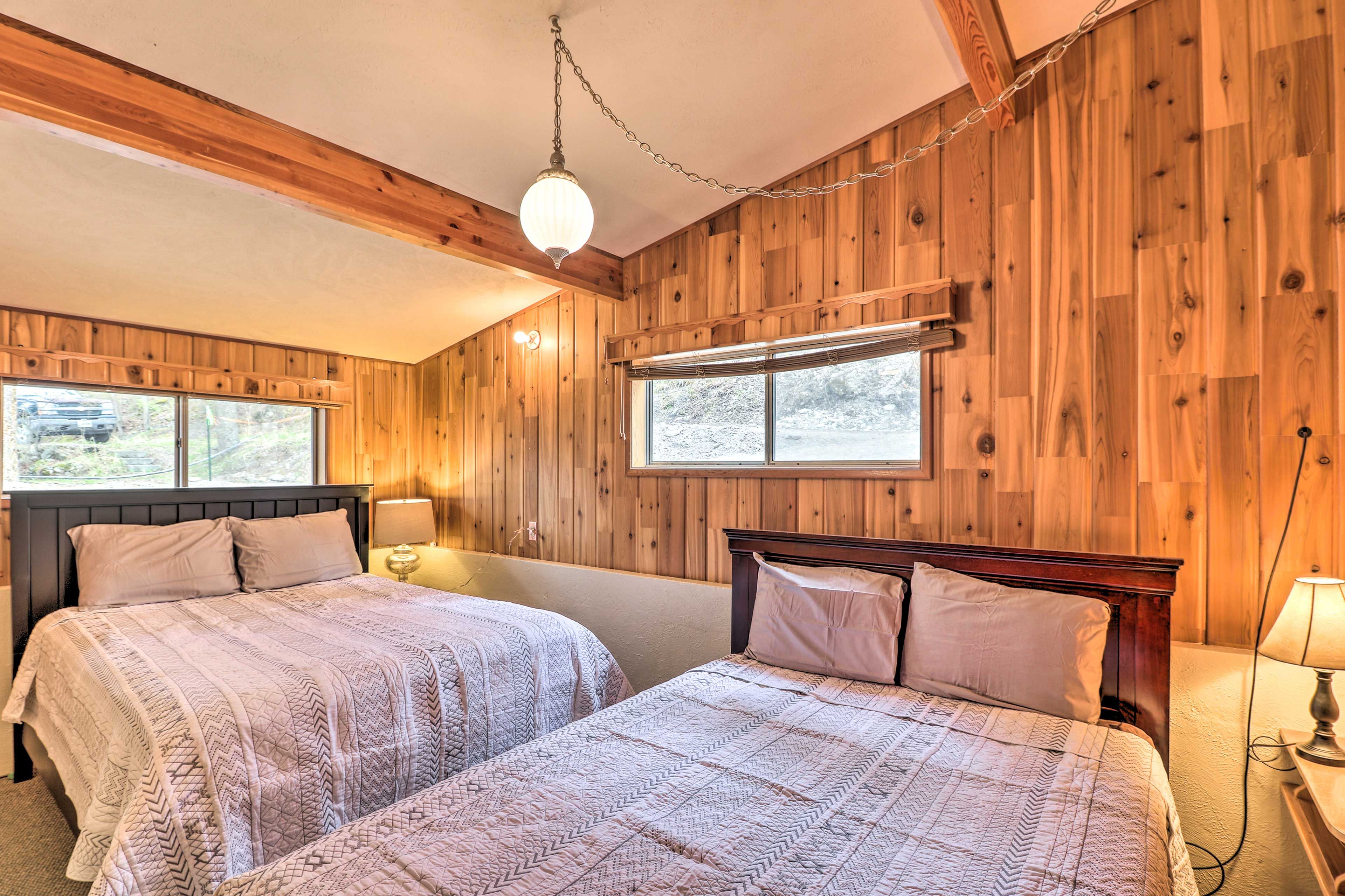 Bedroom 2 | 2 Queen Beds