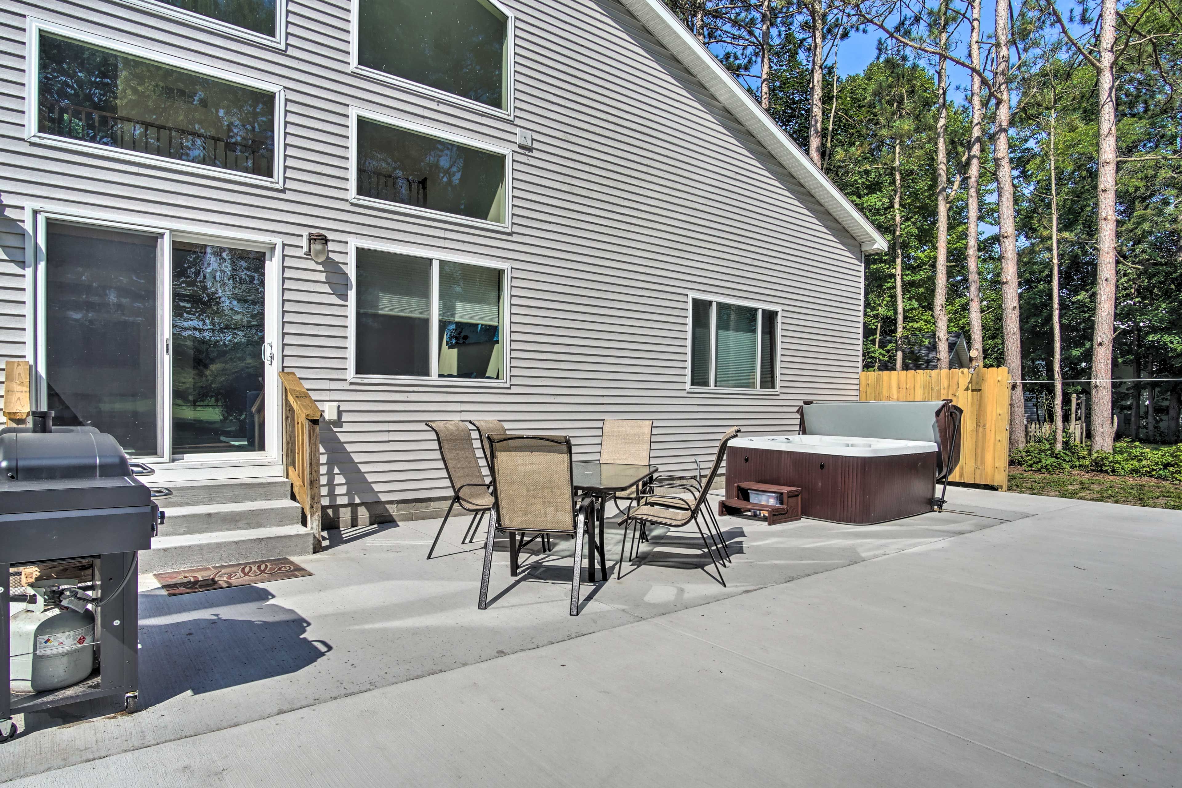 Furnished Patio | Gas Grill | Outdoor Dining | Private Hot Tub