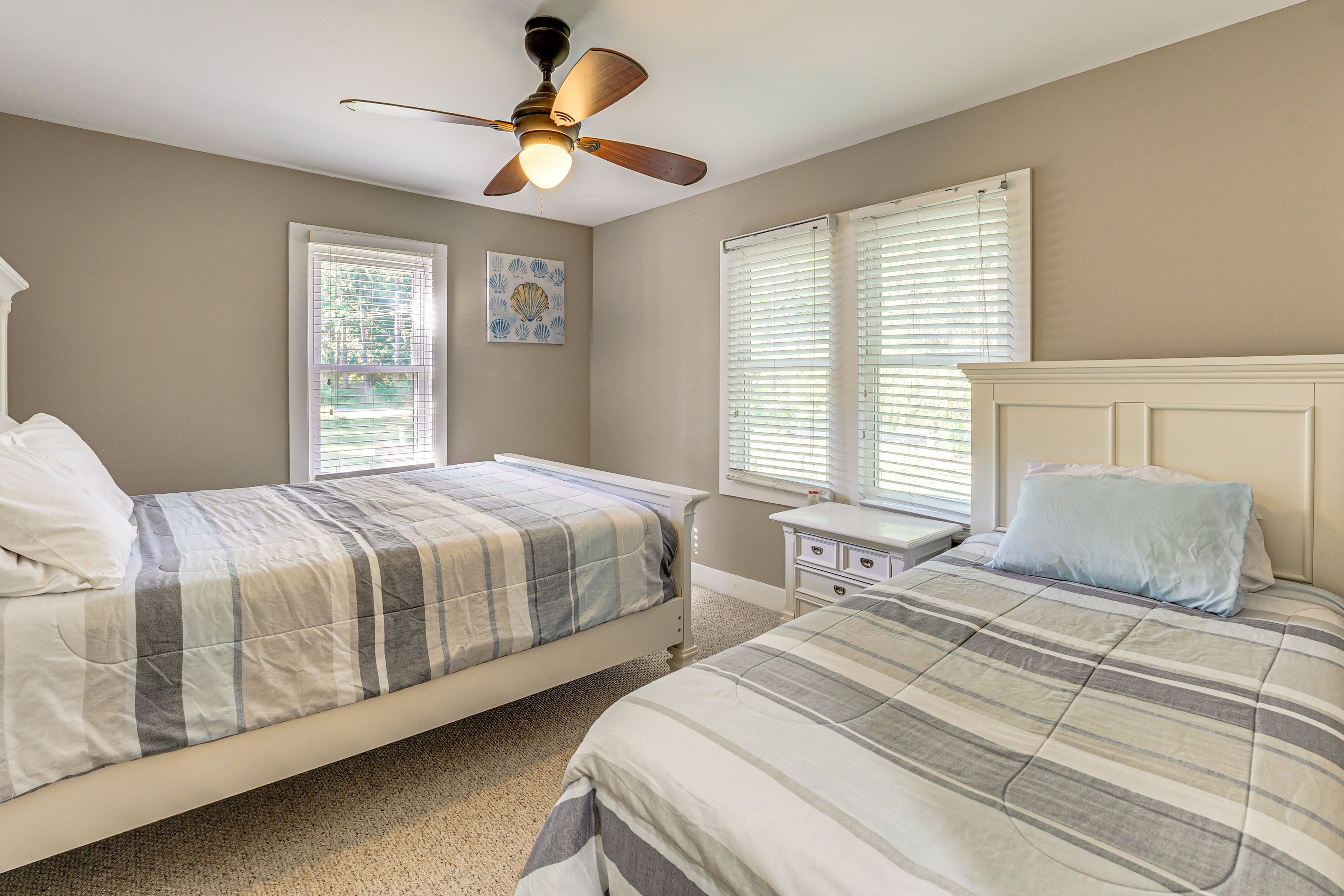 Bedroom 4 | Queen Bed | Twin Bed