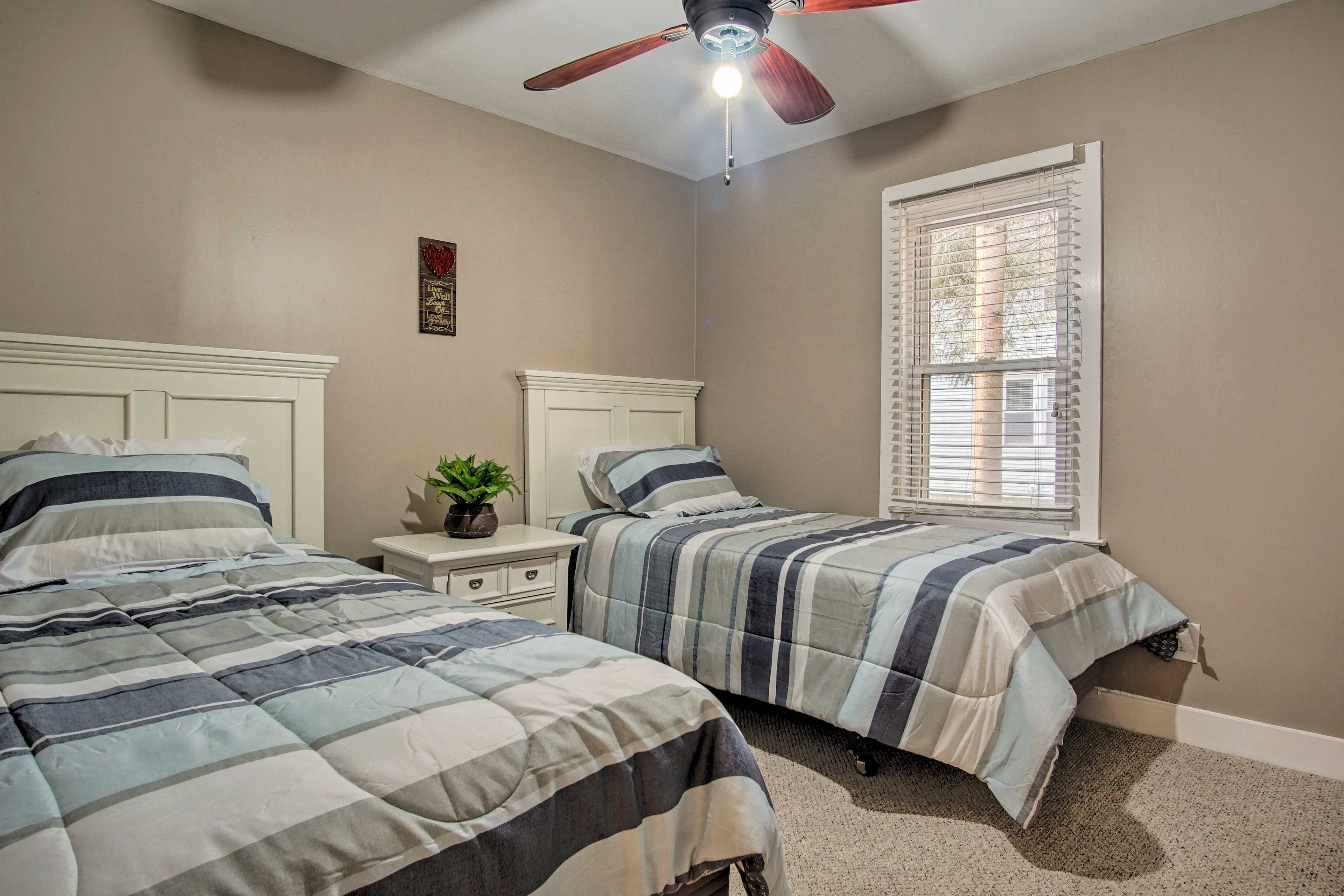 Bedroom 2 | 2 XL Twin Beds (Converts to Queen Bed)