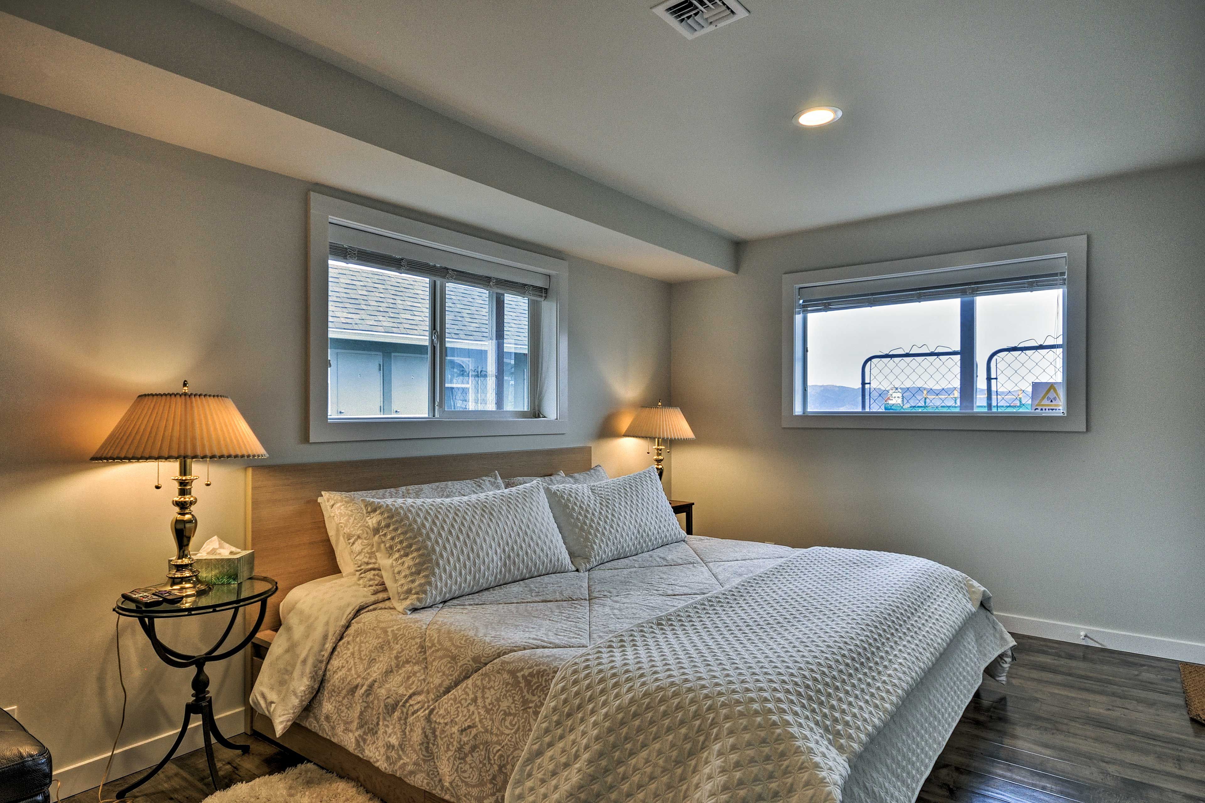 Bedroom 2 | King Bed