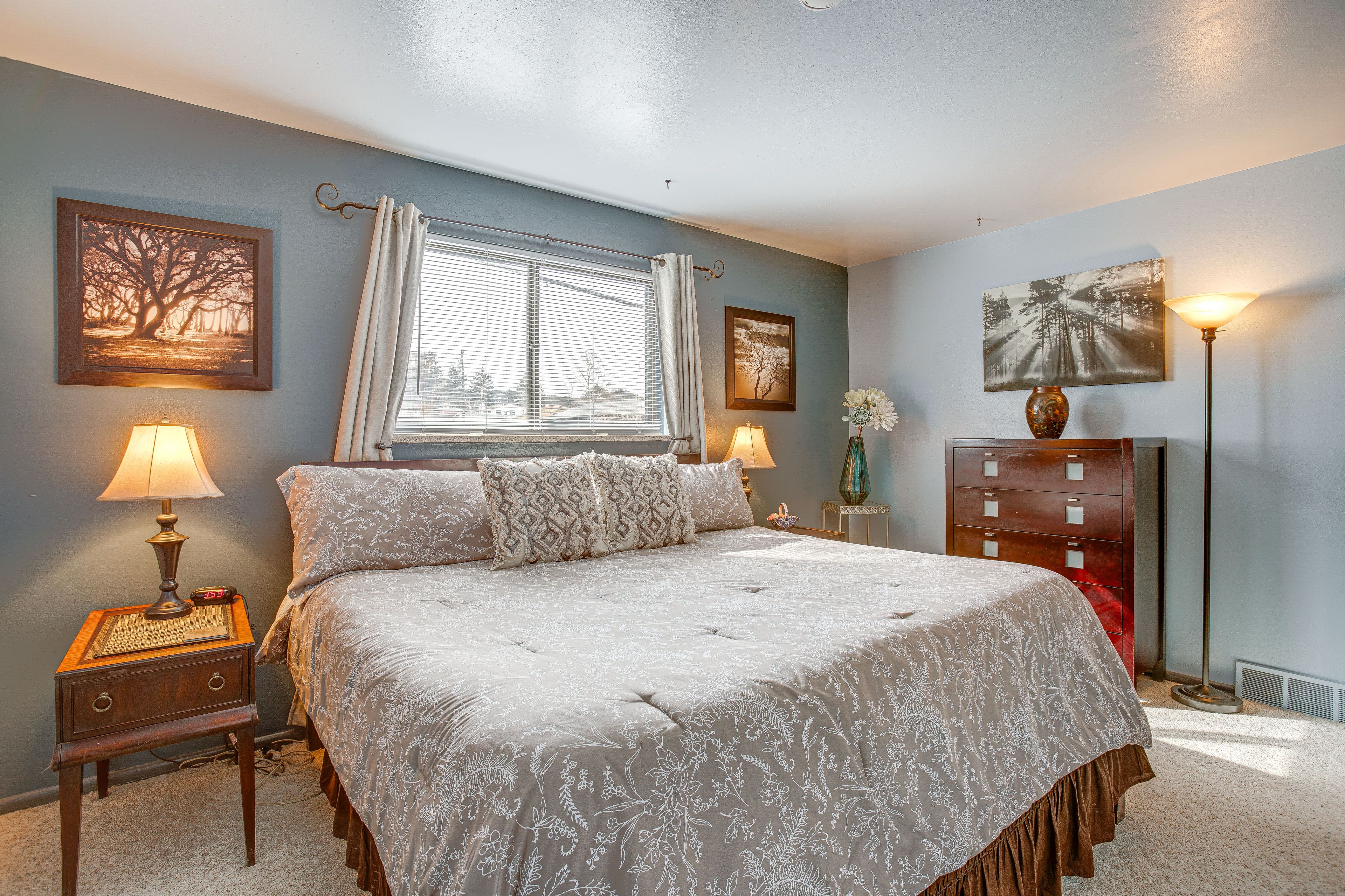 Bedroom 1 | King Bed | 2nd Floor