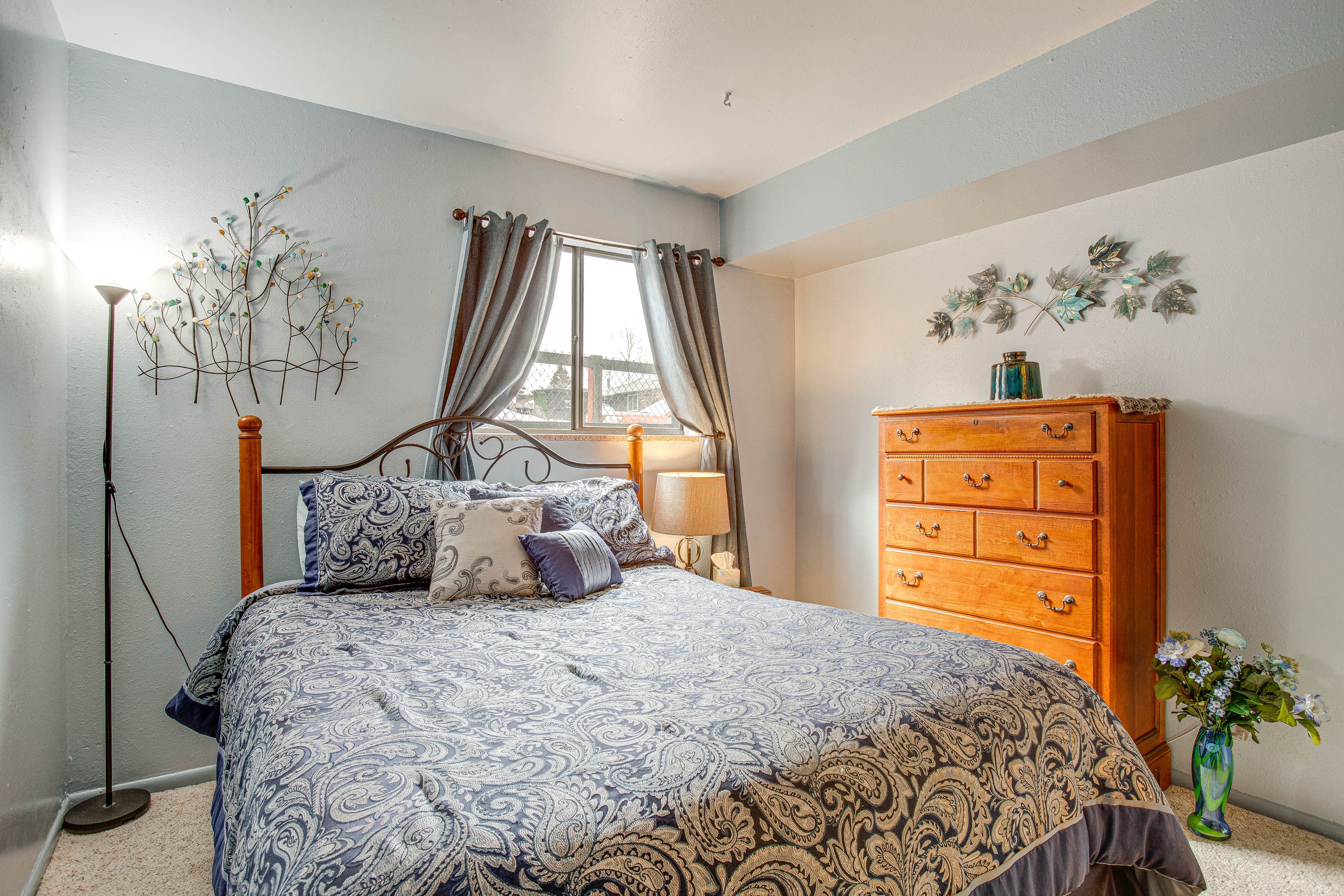 Bedroom 3 | Queen Bed | 1st Floor