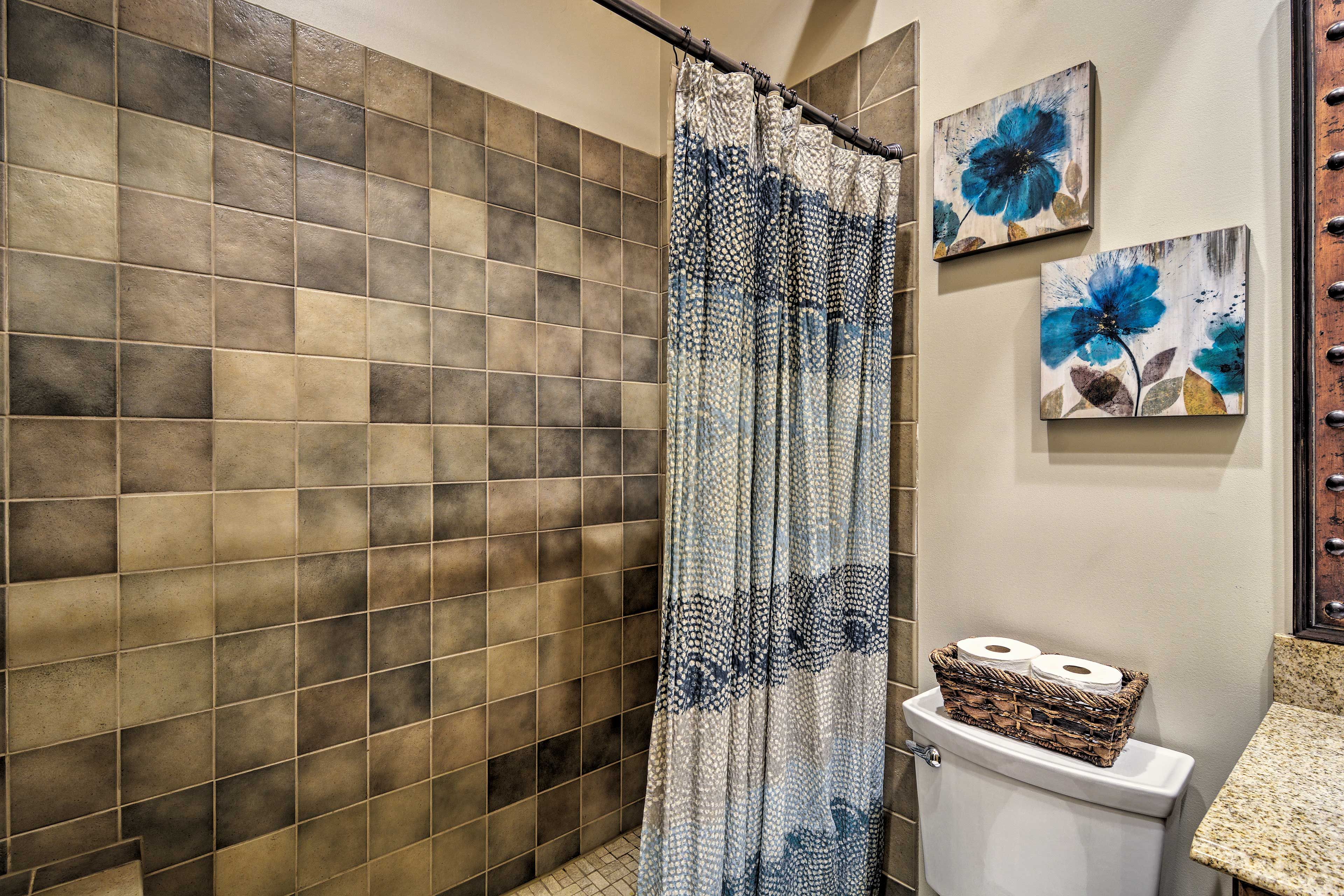 En-Suite Bathroom