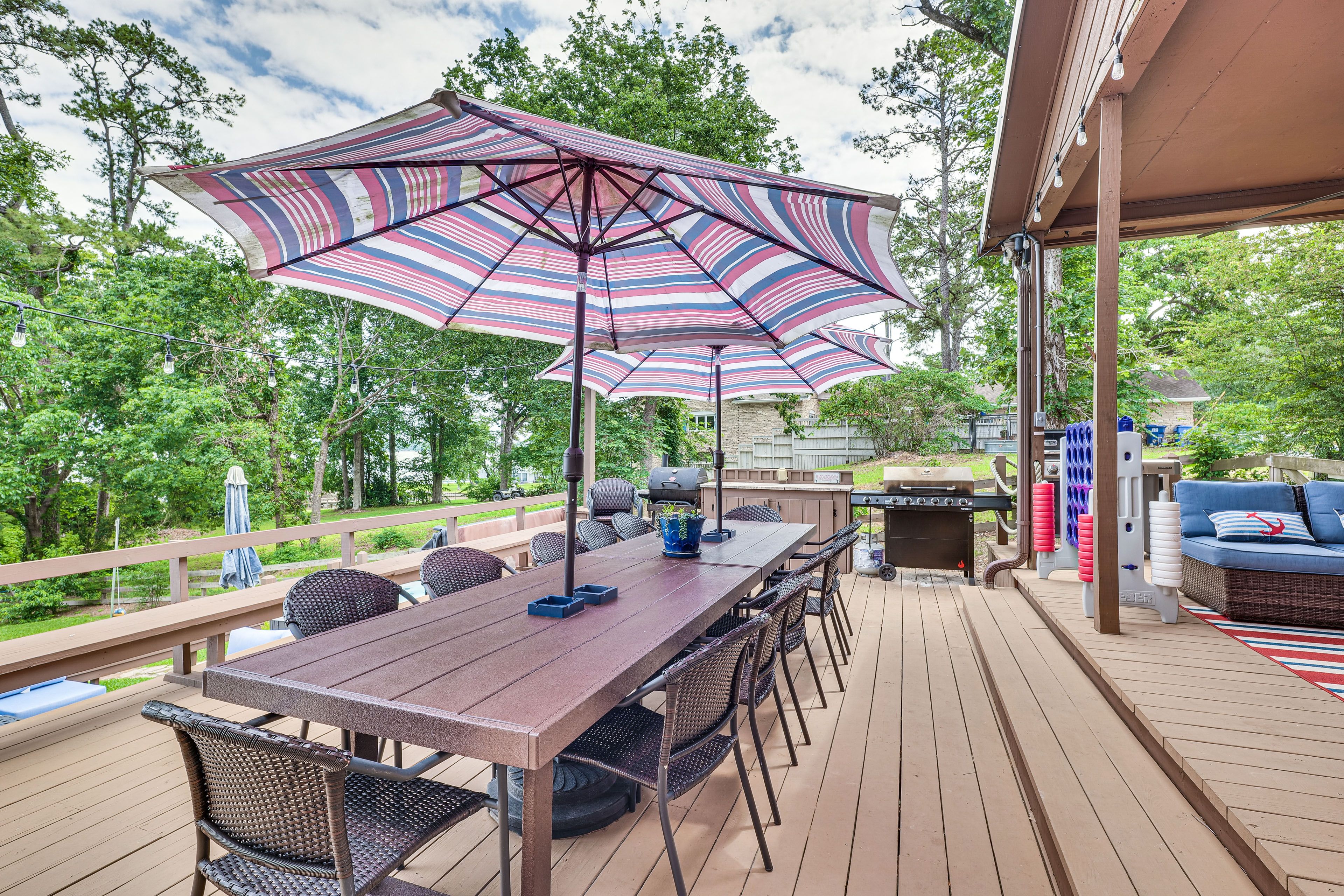 Lower Deck w/ Hot Tub | Gas Grills | Charcoal Grill | Games