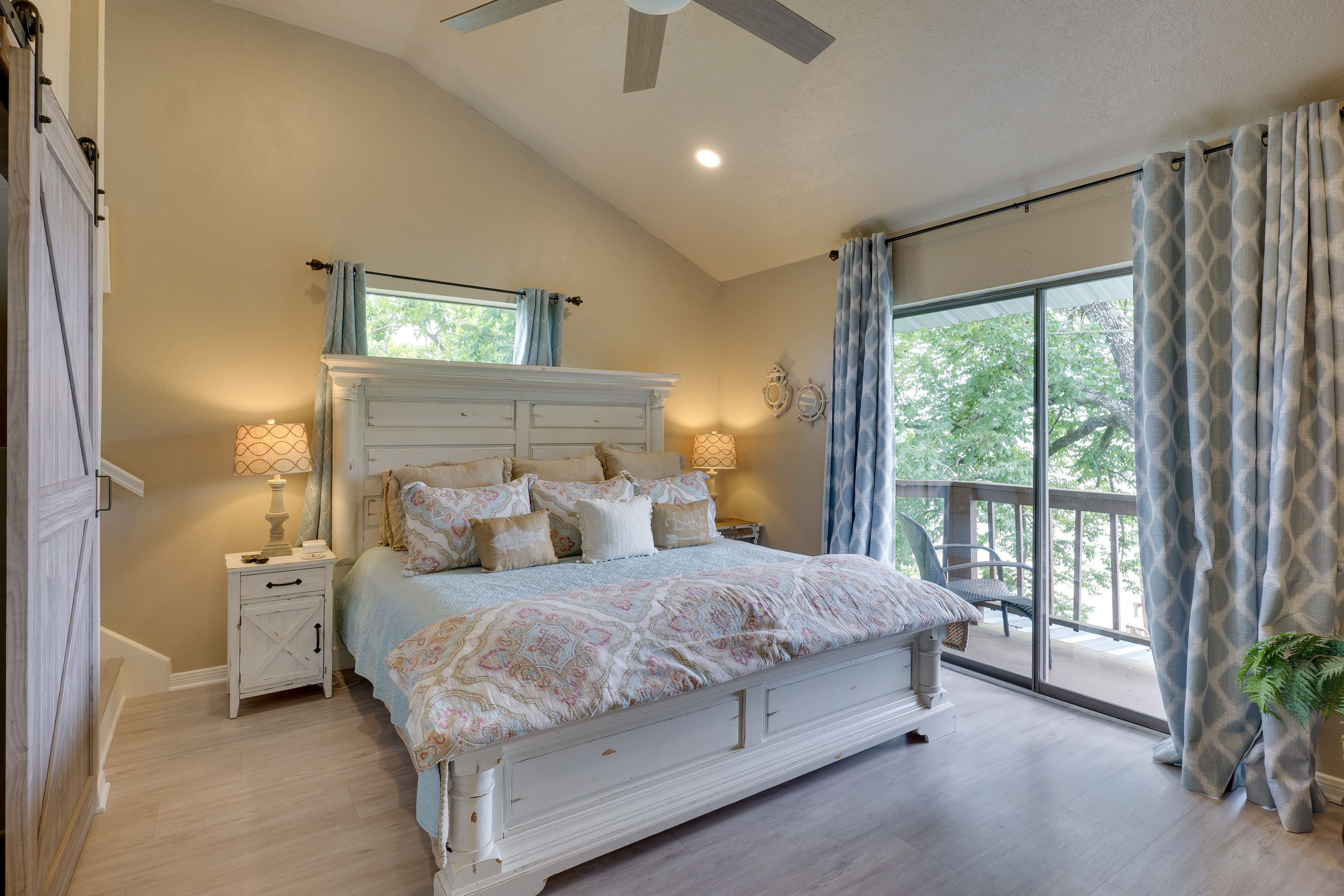 Bedroom 1 | King Bed | Large Room | Private Lake View Balcony