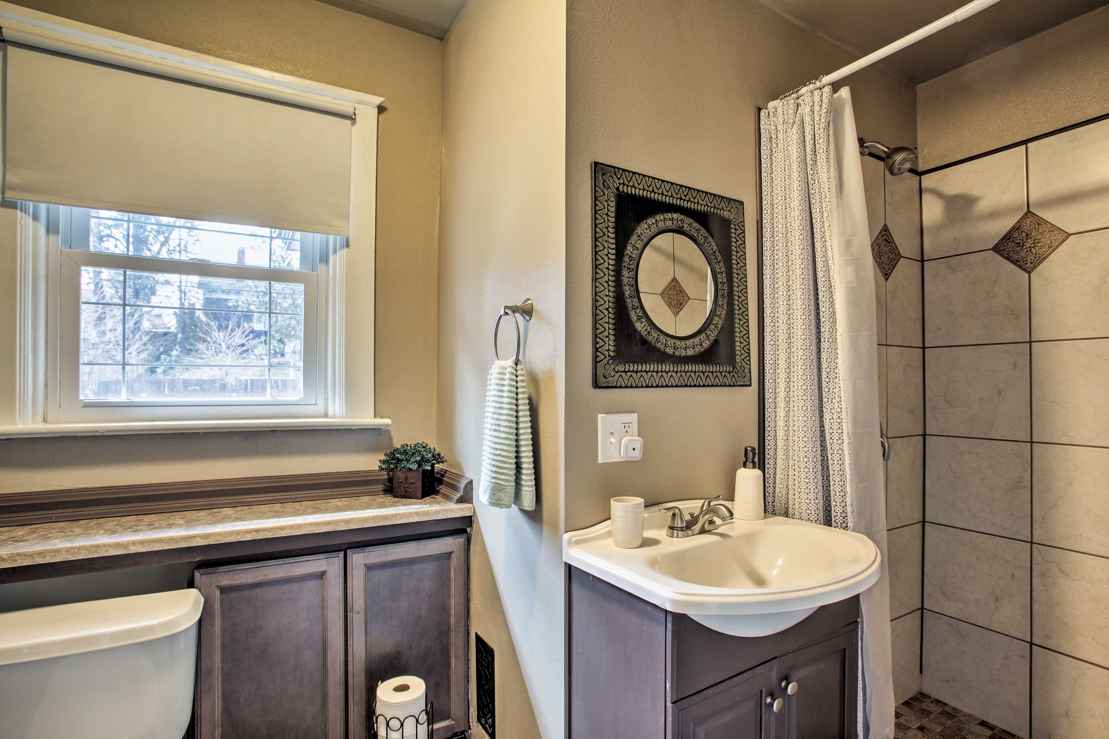 Full Bathroom