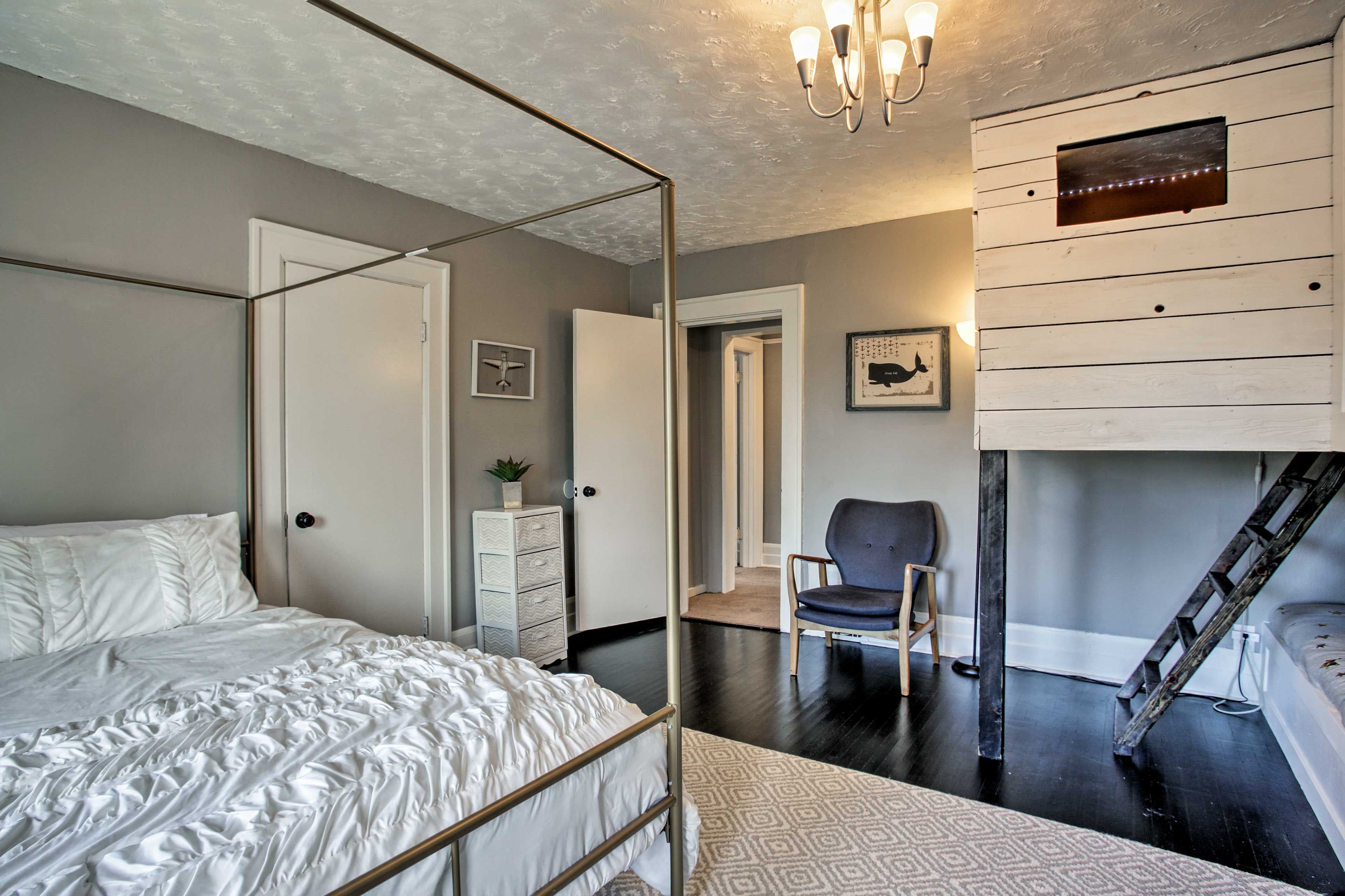 Bedroom 2 | Queen Bed | 3 Twin Bunk Beds